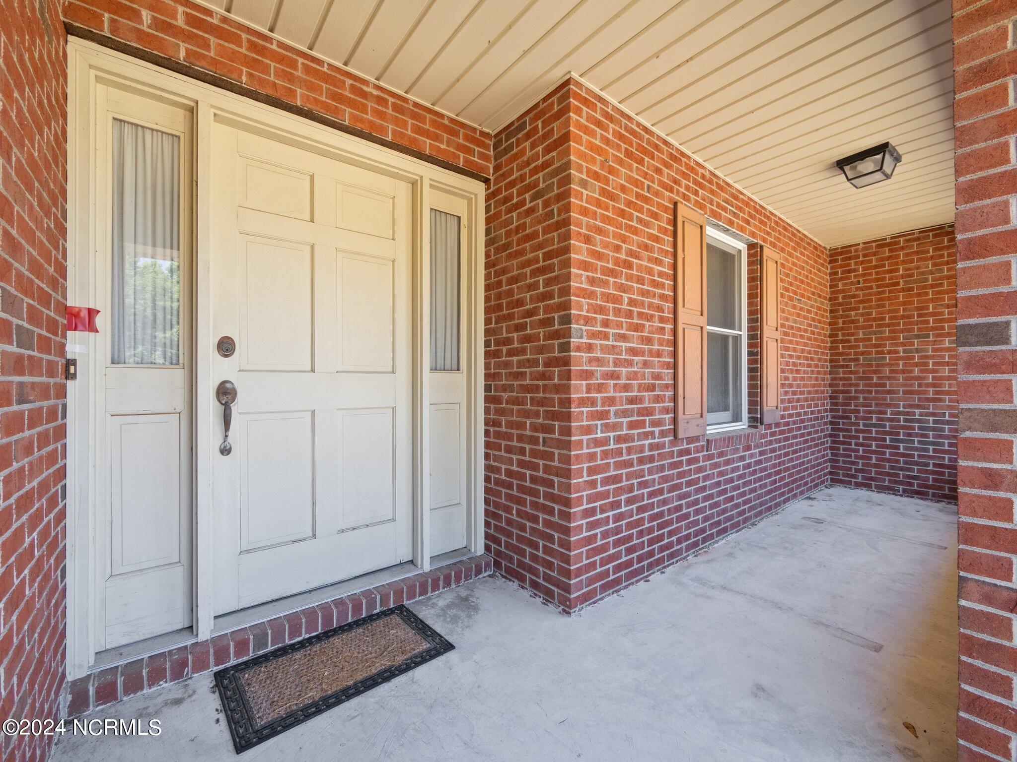 129 Hunting Bay Drive