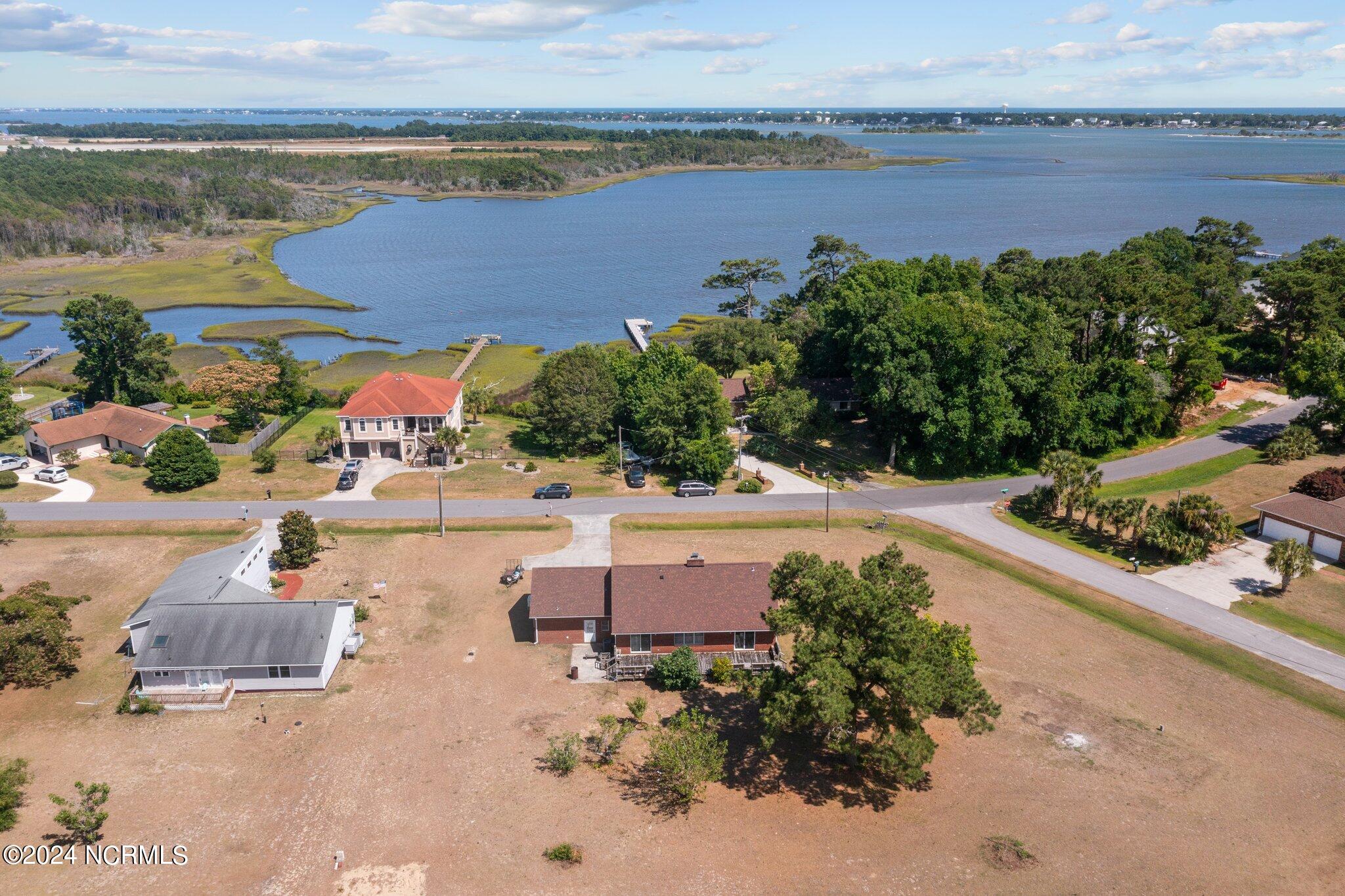 129 Hunting Bay Drive