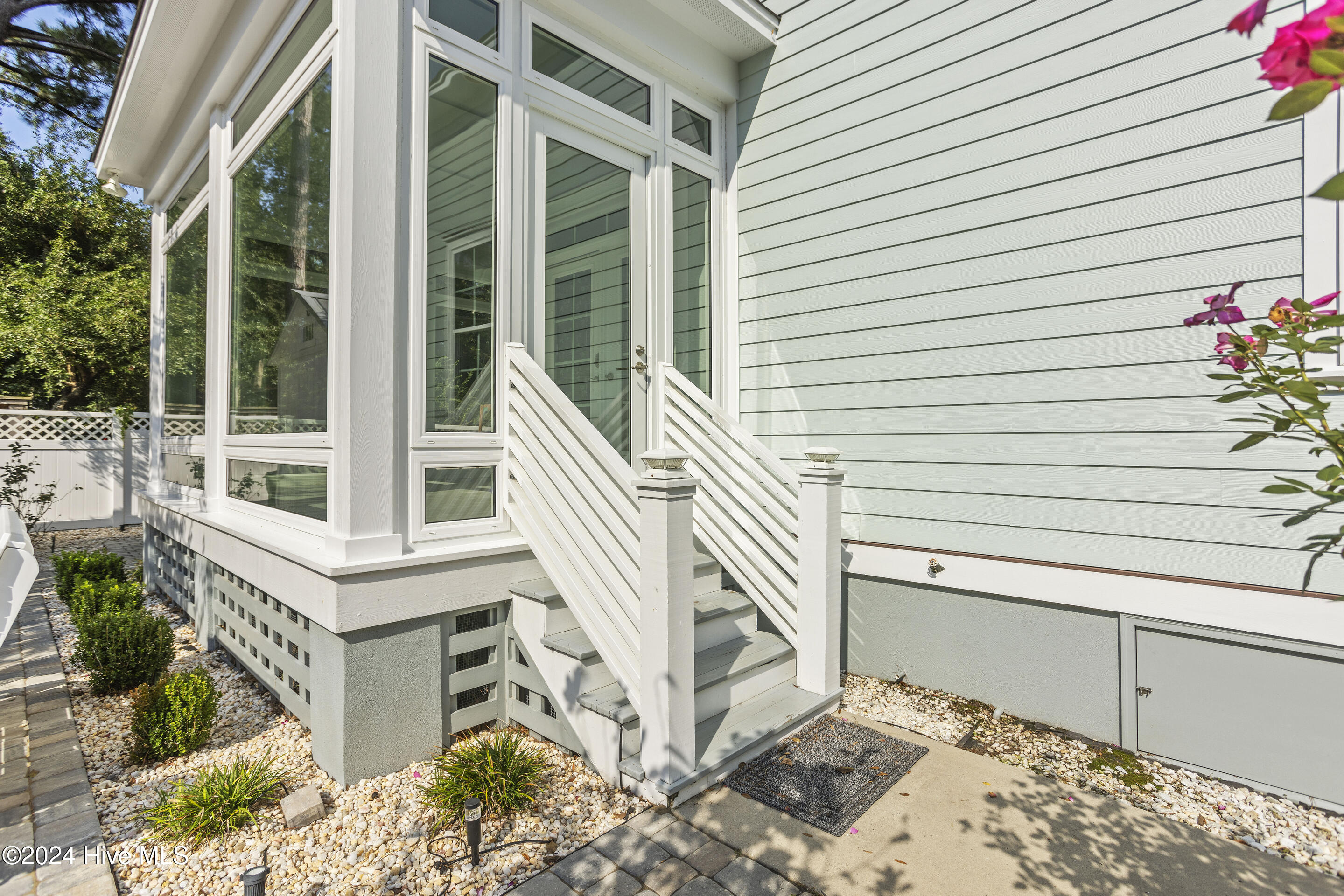 319 N Lord Street