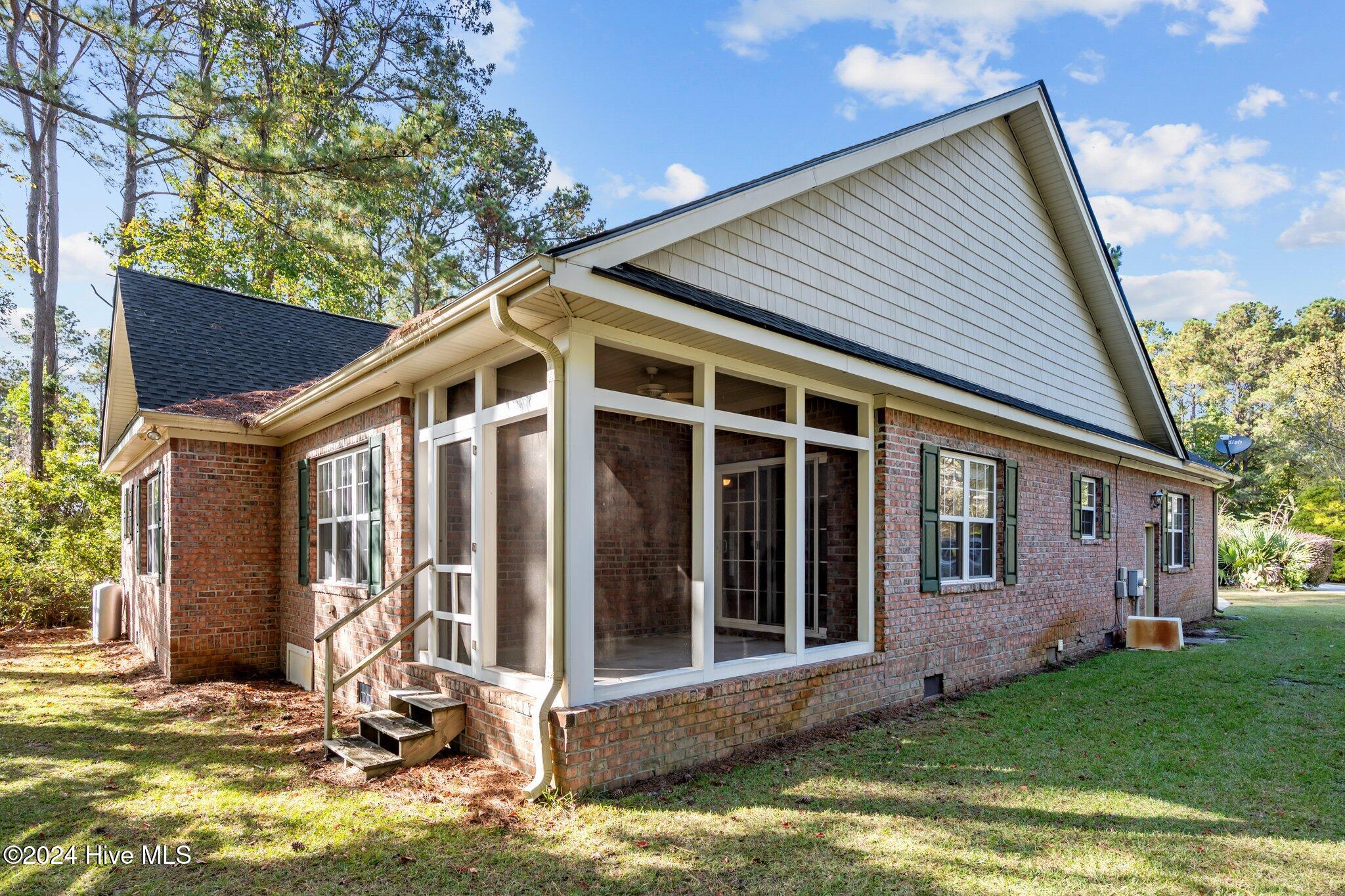 110 Sanderling Court