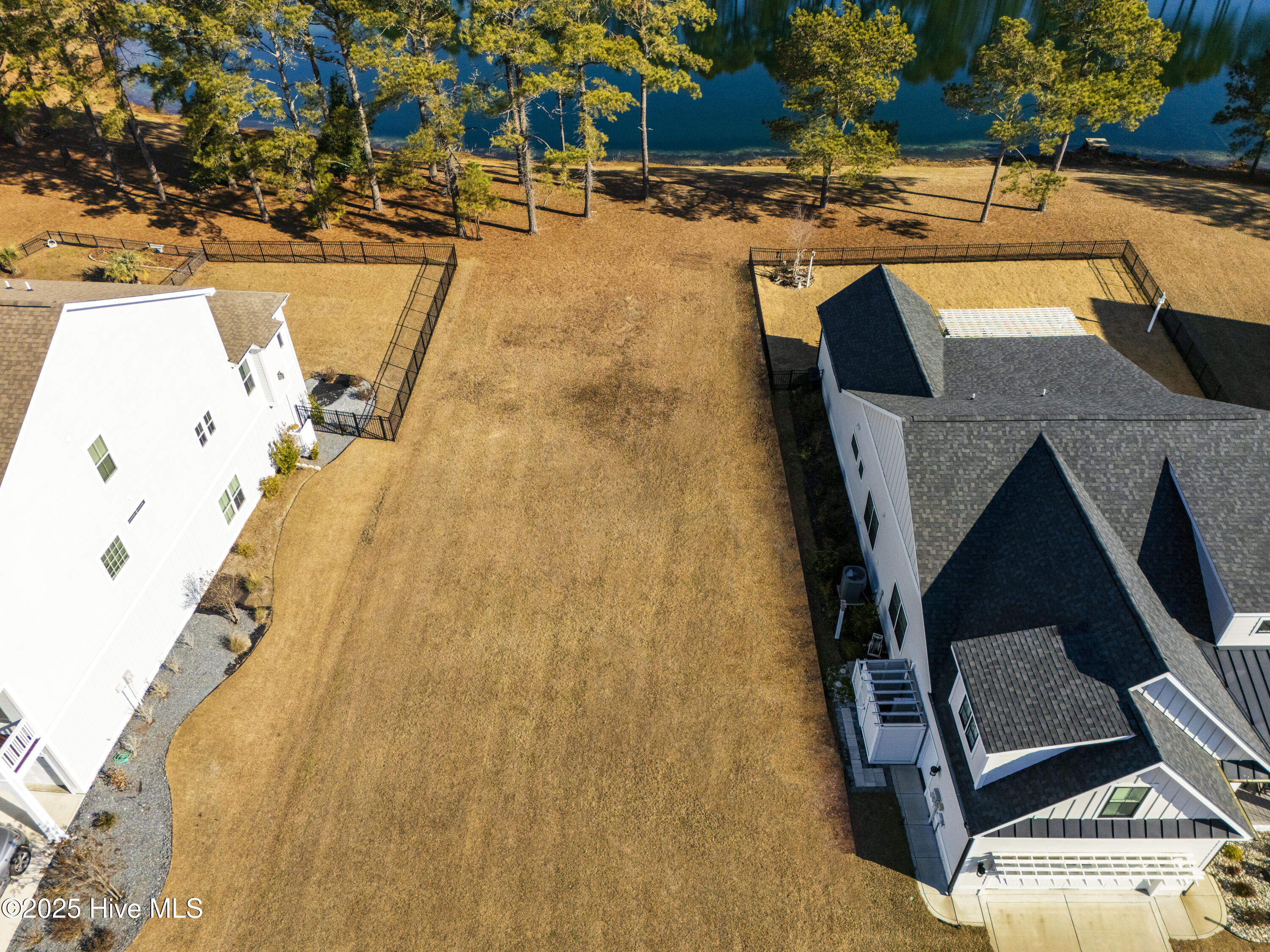207 609 Spicer Lake Drive