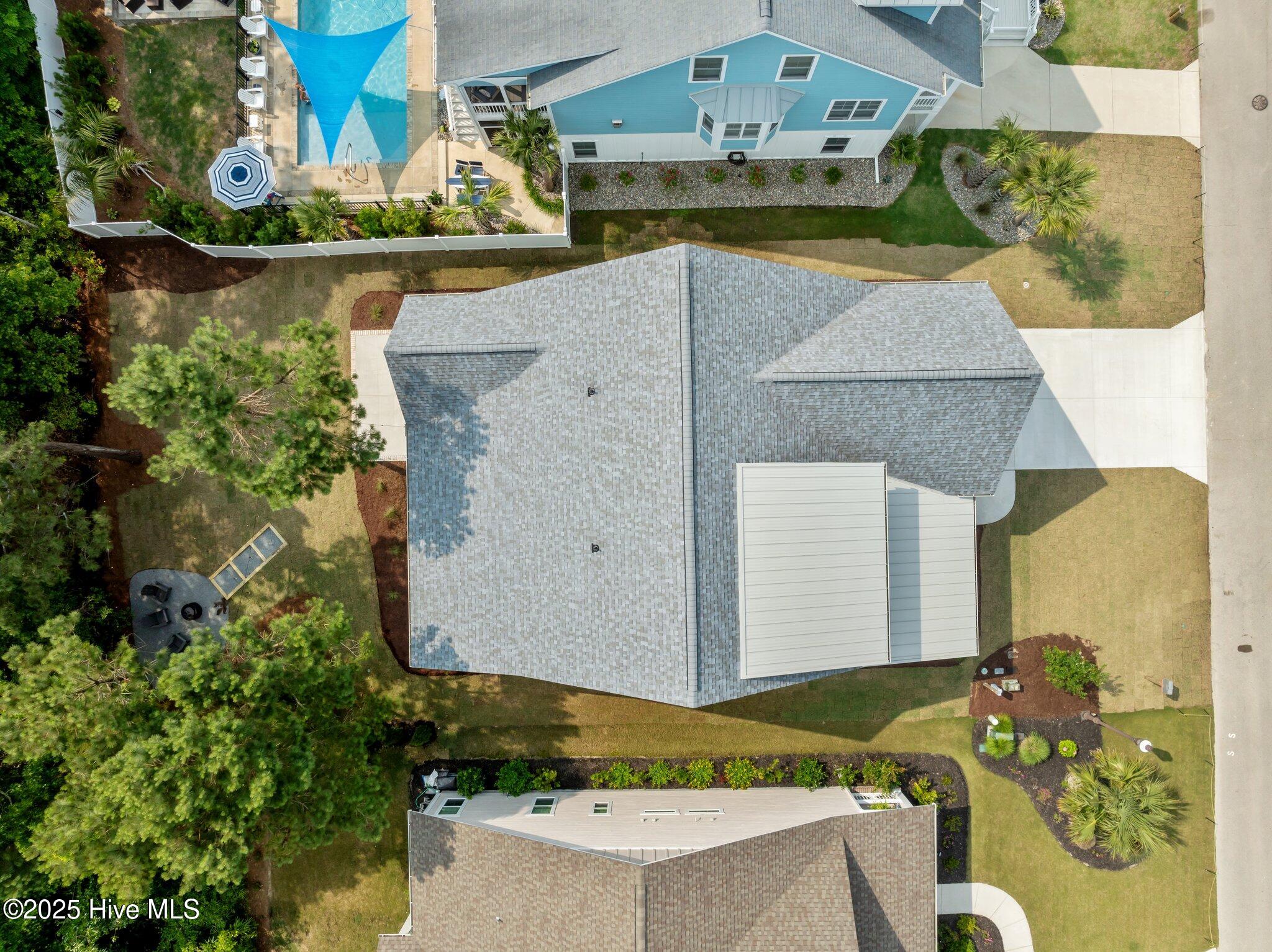 812 Lake Willow Way