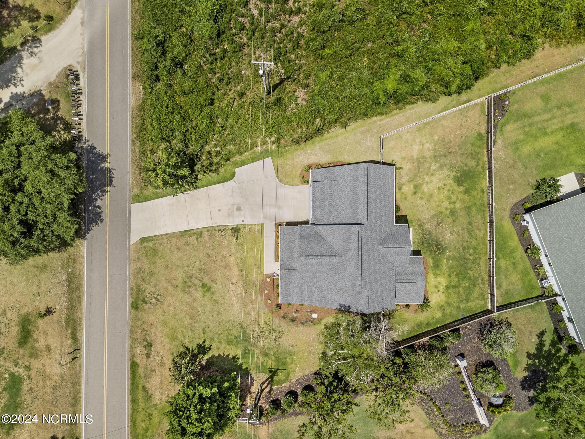 2201 Sloop Point Road