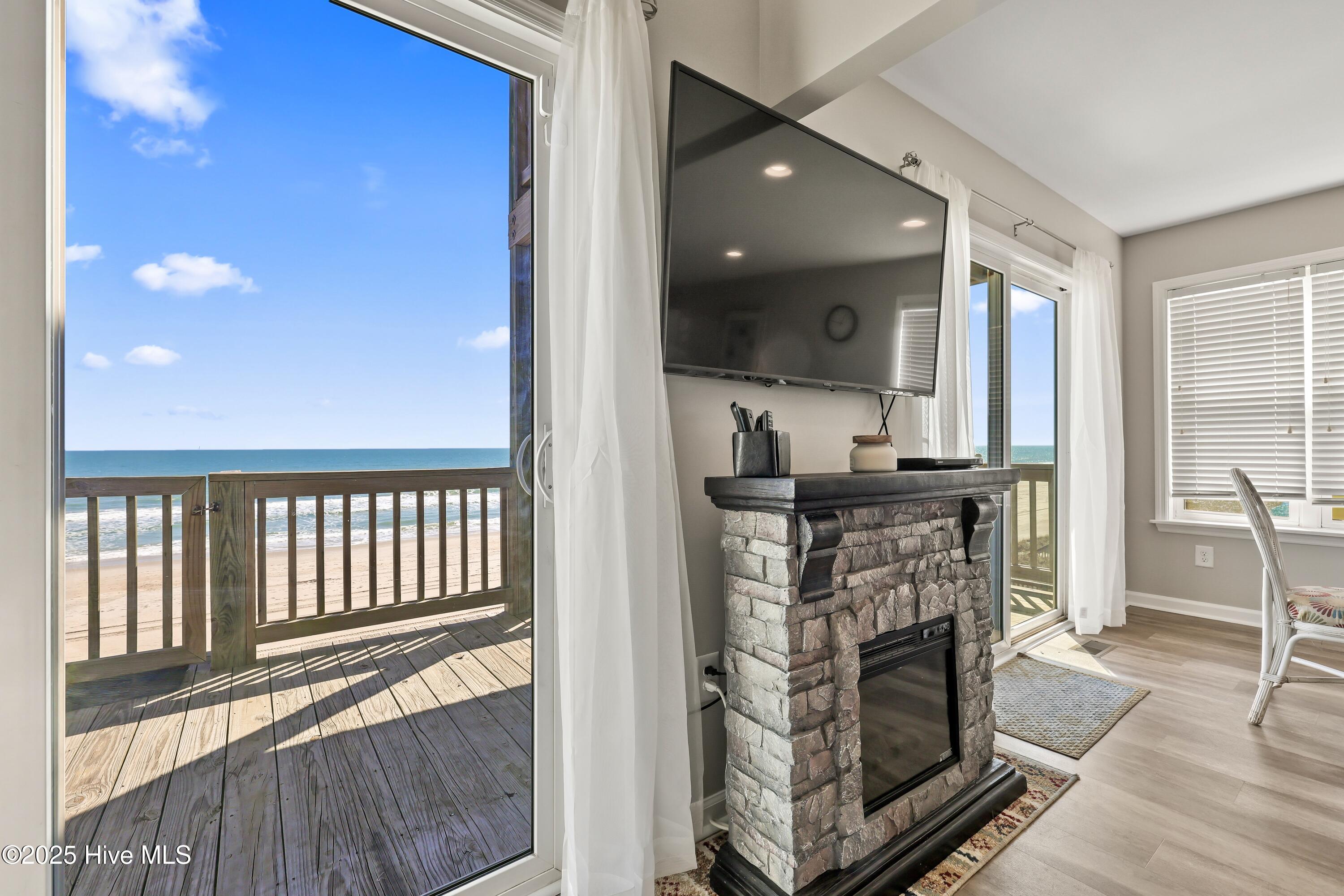 3960 Island Drive