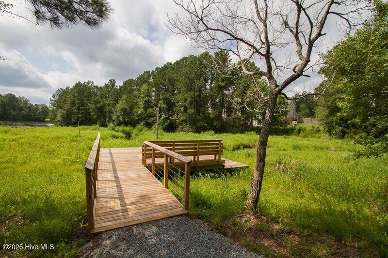 210 Balustrade Way