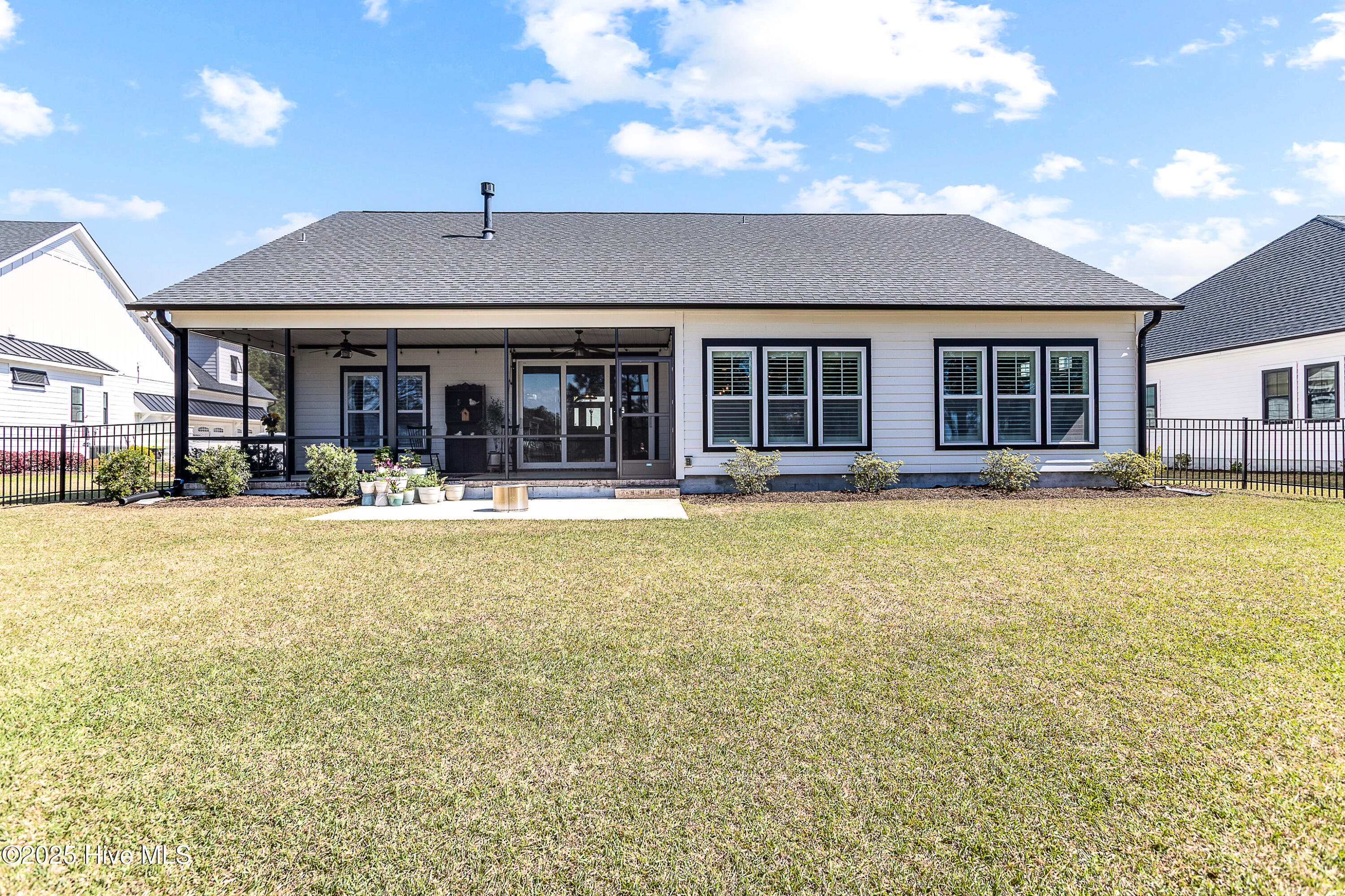 552 Moss Lake Lane