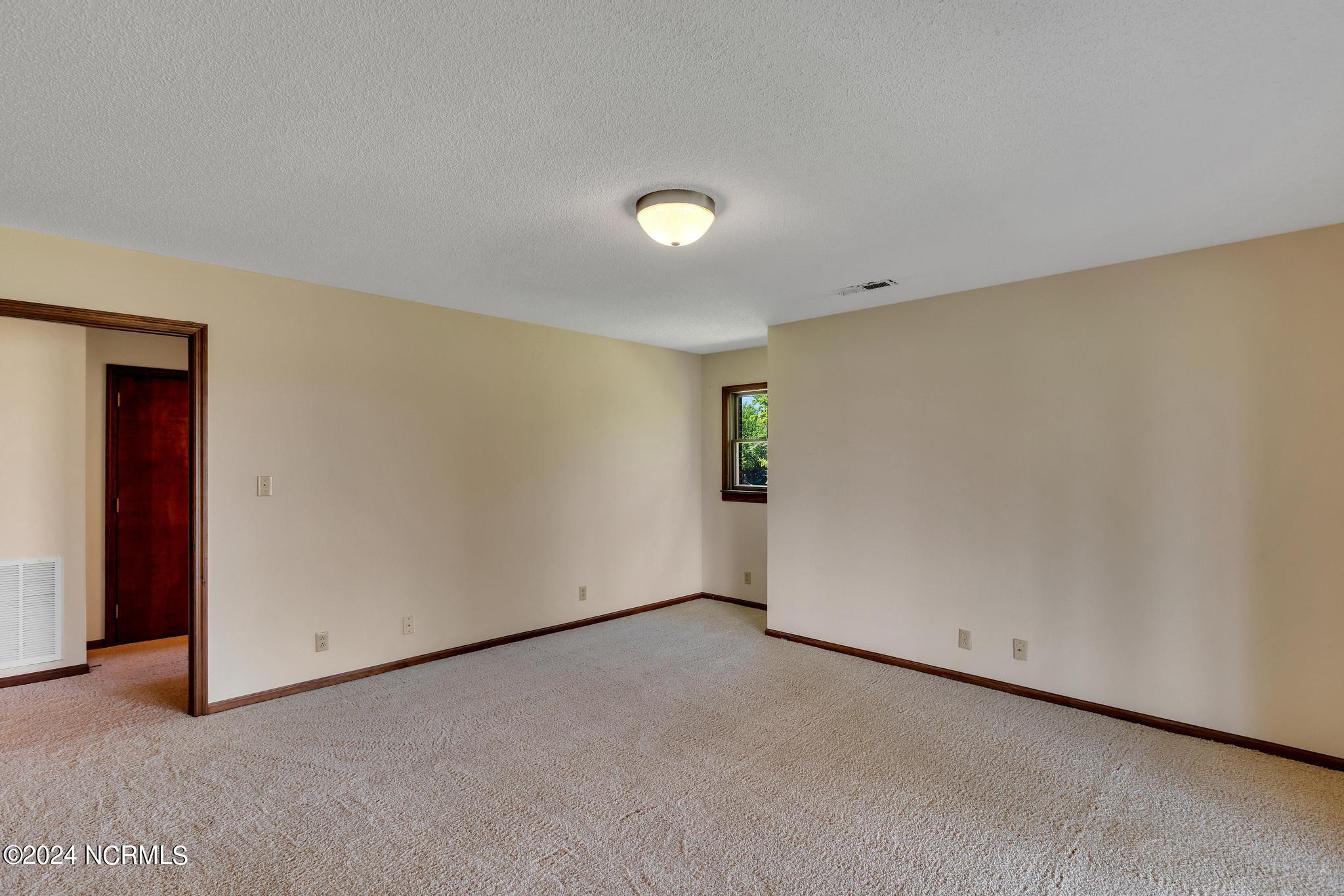 108 Inlet Court