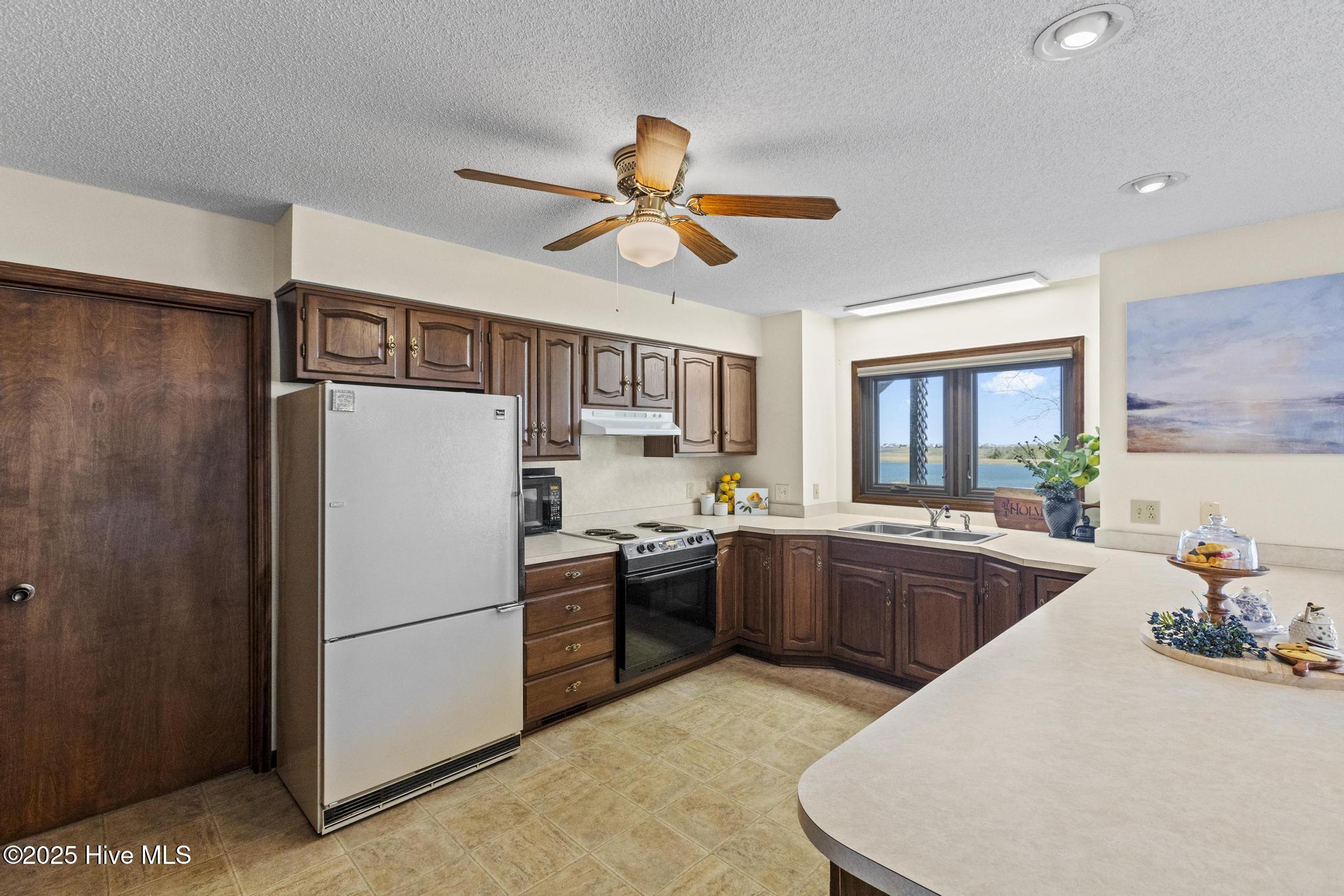 108 Inlet Court