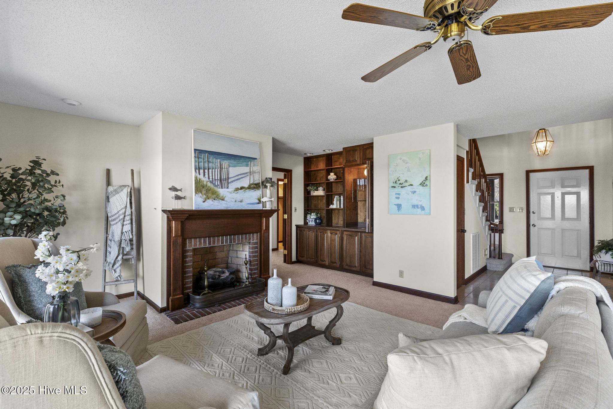 108 Inlet Court