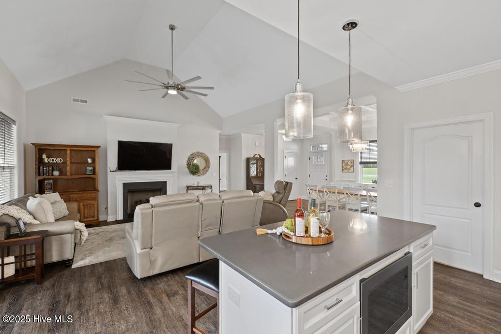 354 Crown Pointe Drive
