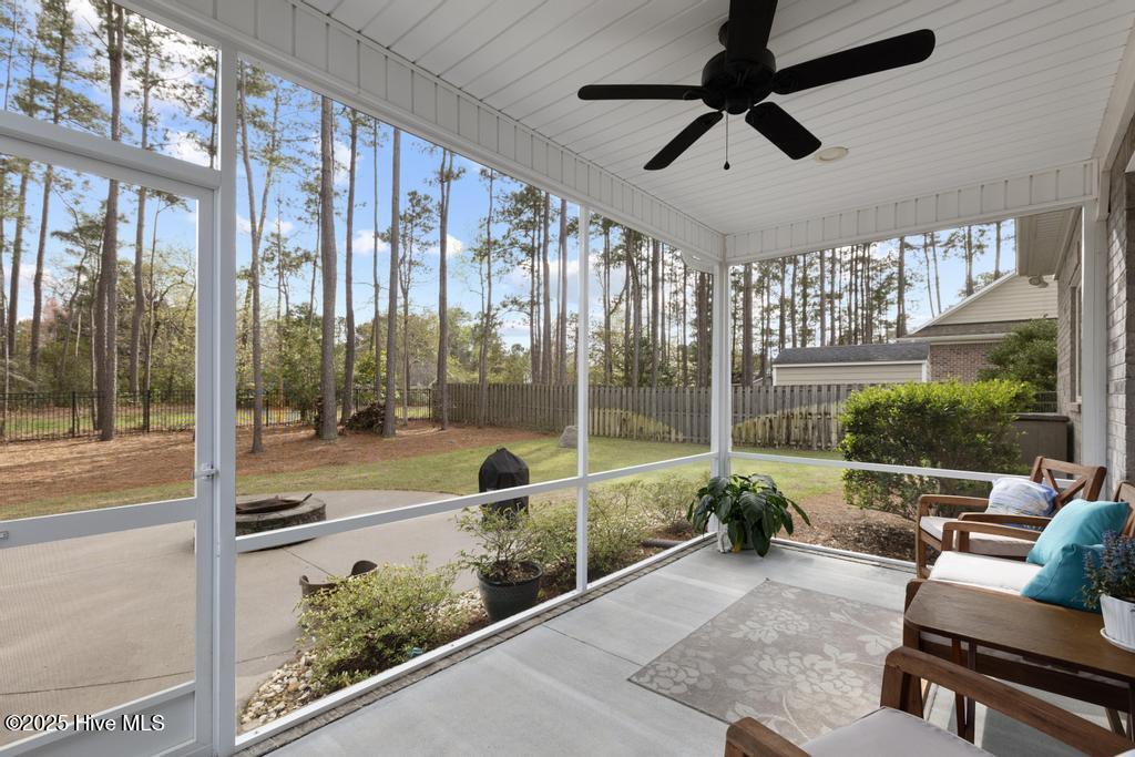 354 Crown Pointe Drive