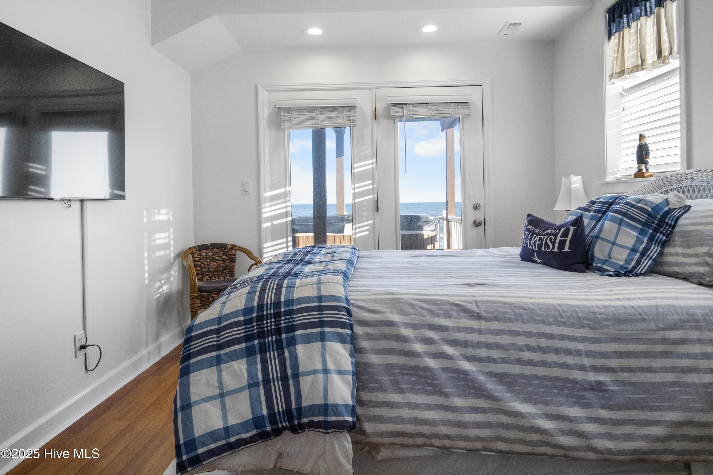 1042 New River Inlet Road