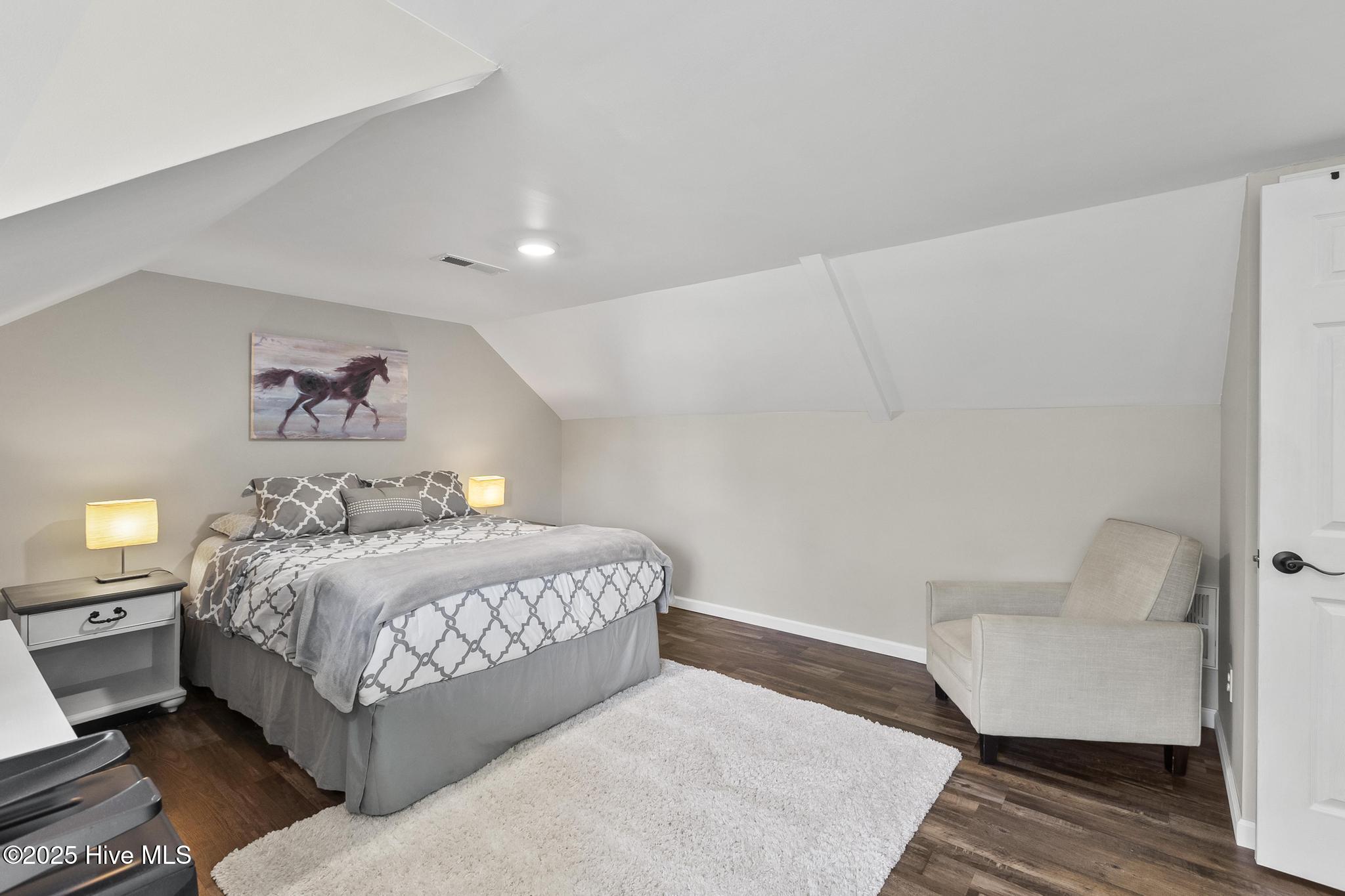 345 Knollwood Drive
