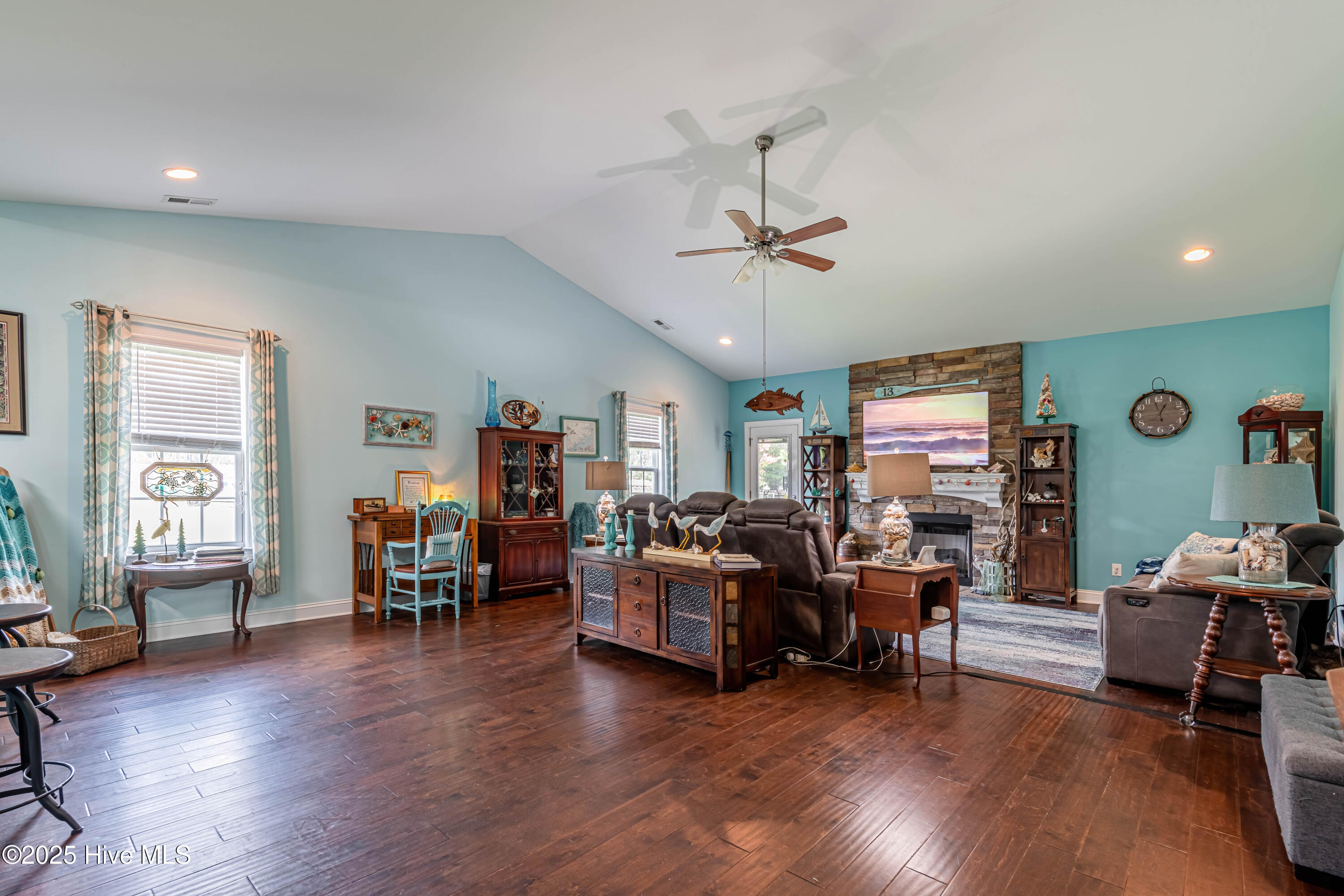 108 Ridgepath Lane