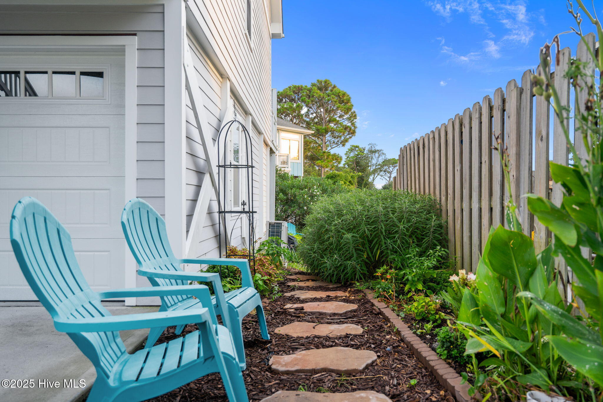 104 Island Palms Drive