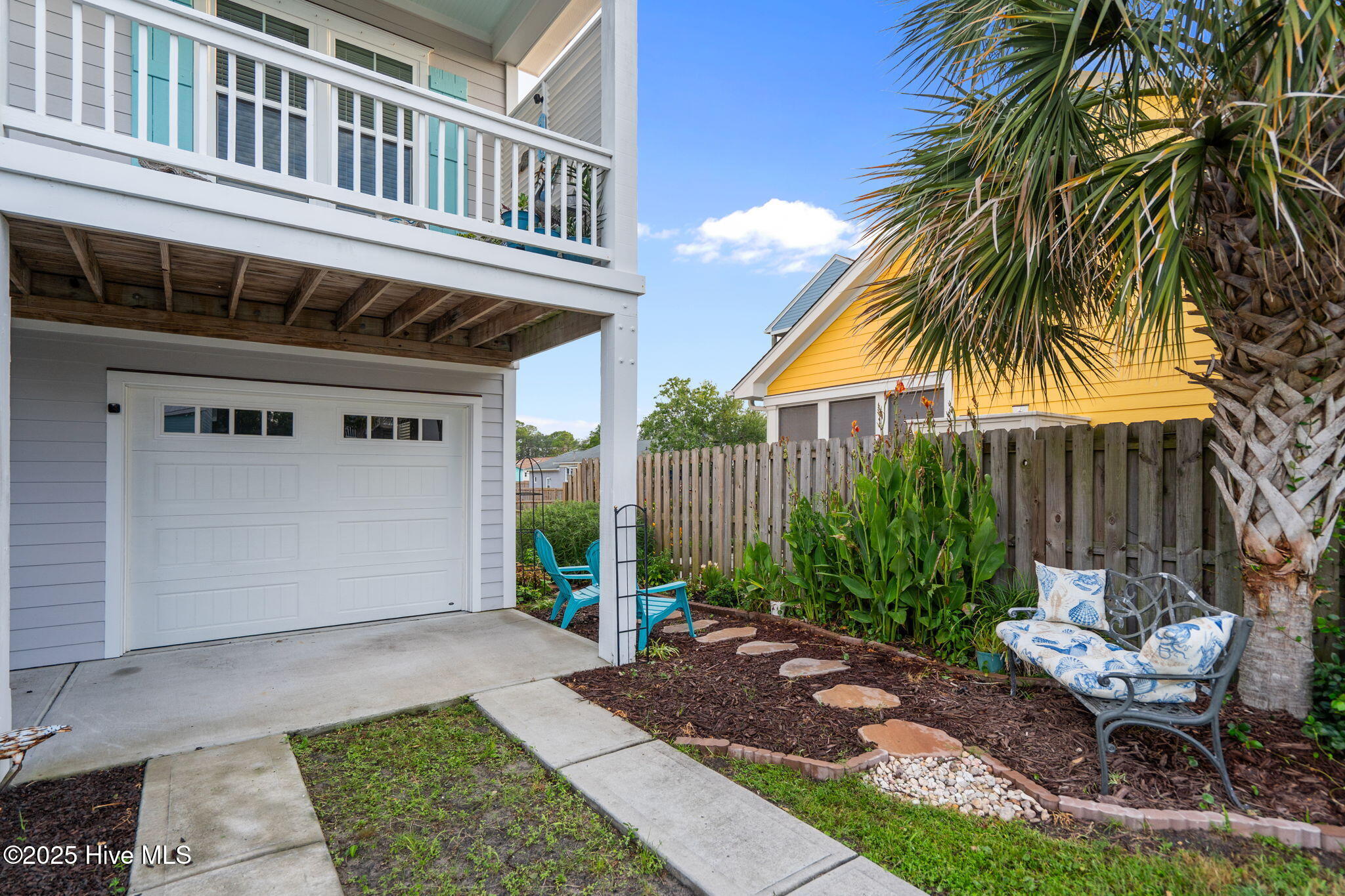 104 Island Palms Drive