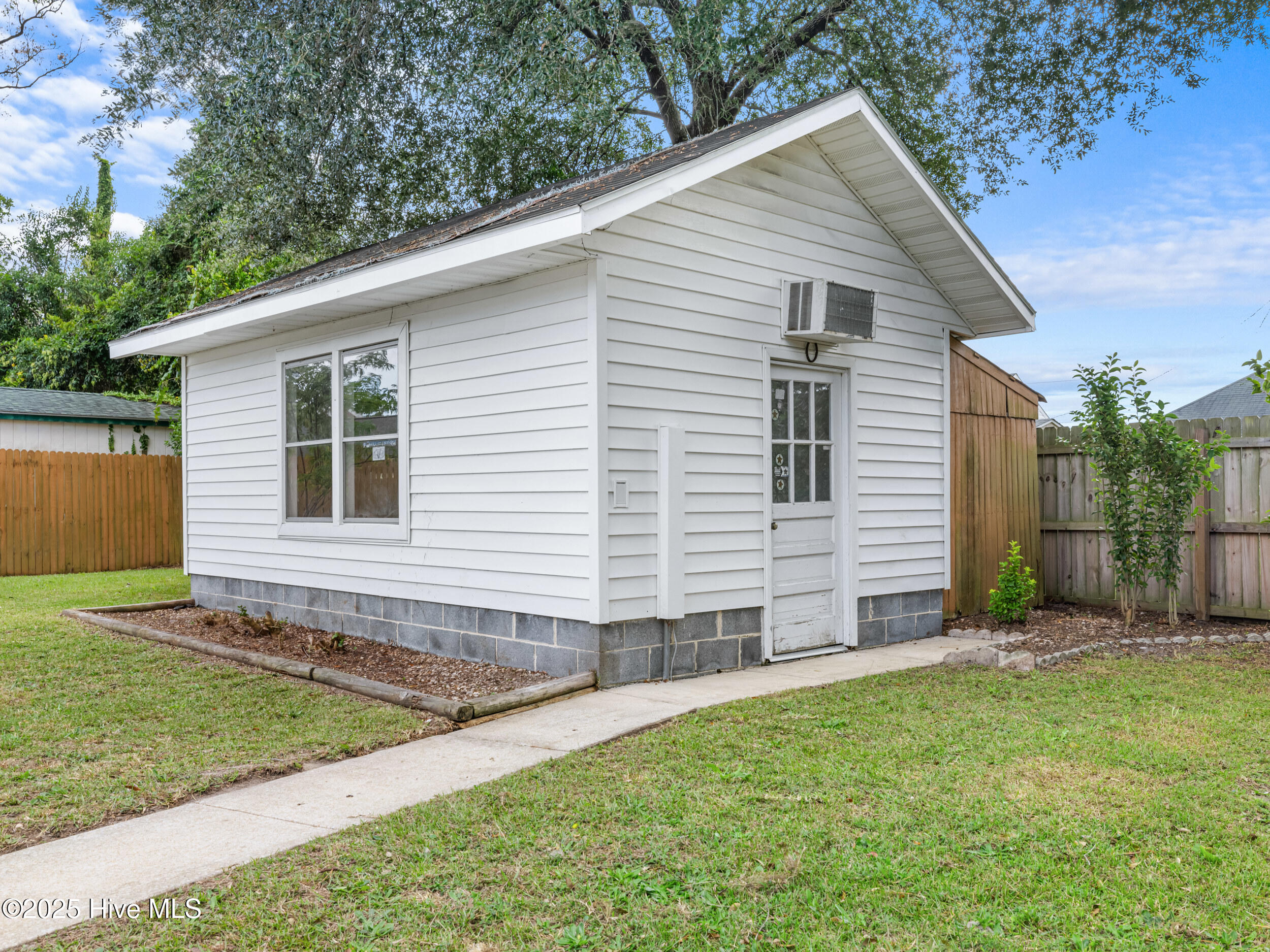 313 Brentwood Avenue