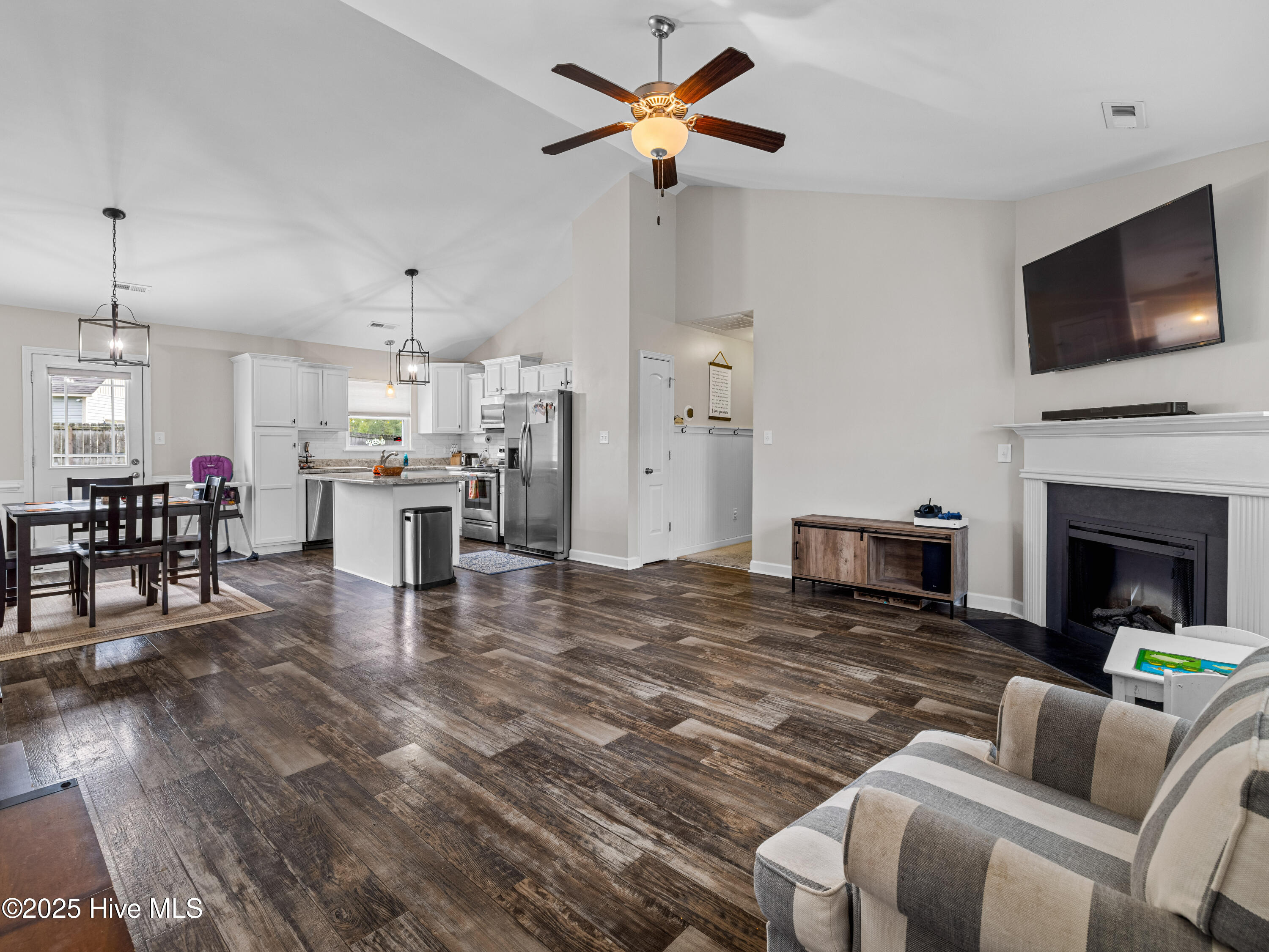 501 Ellie Court