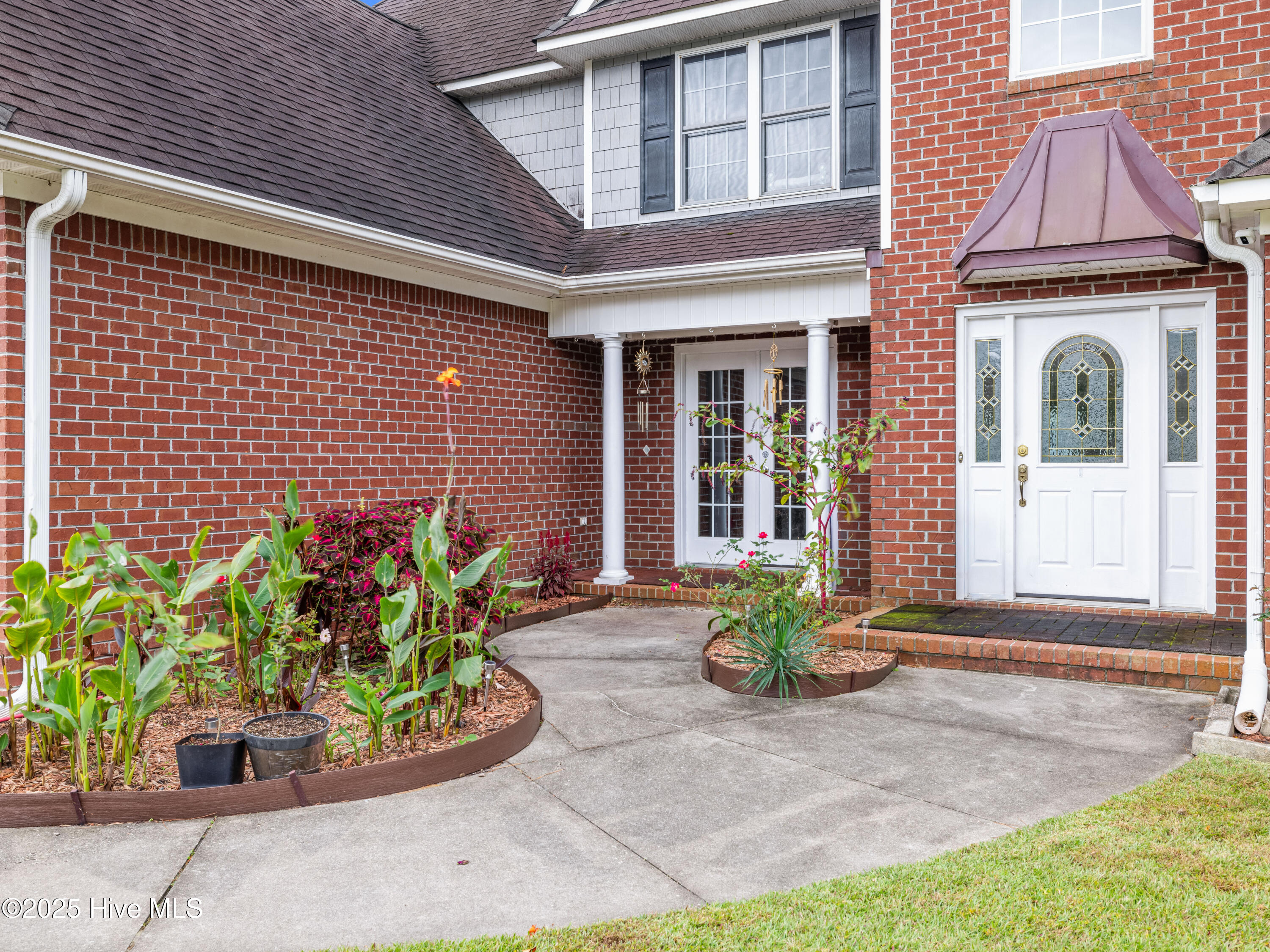 500 Red Fox Court