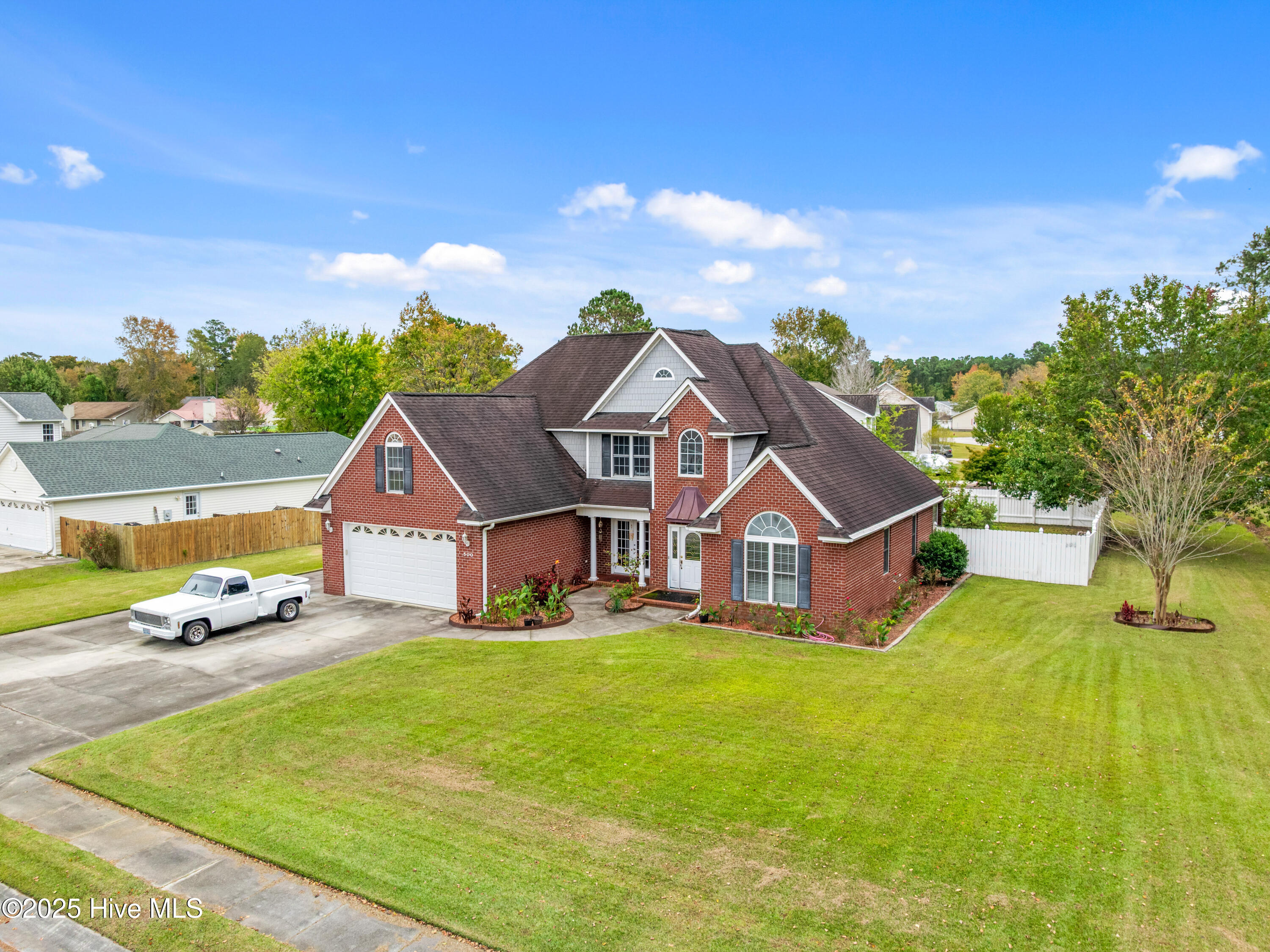 500 Red Fox Court