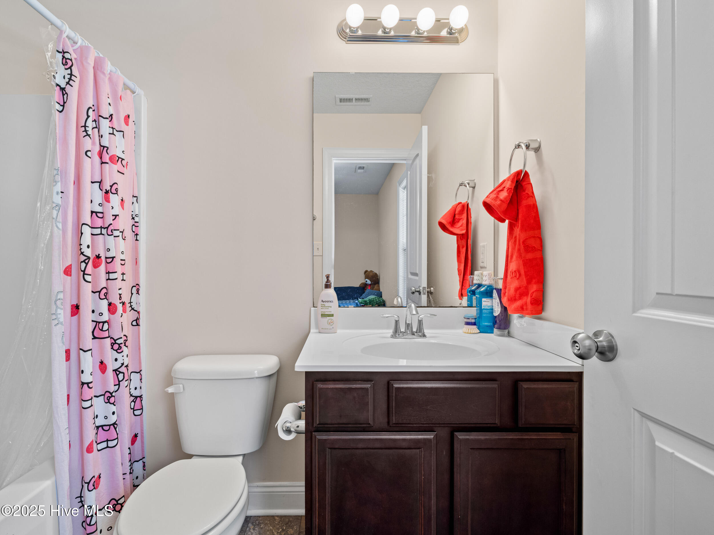 145 W Murrow Lane