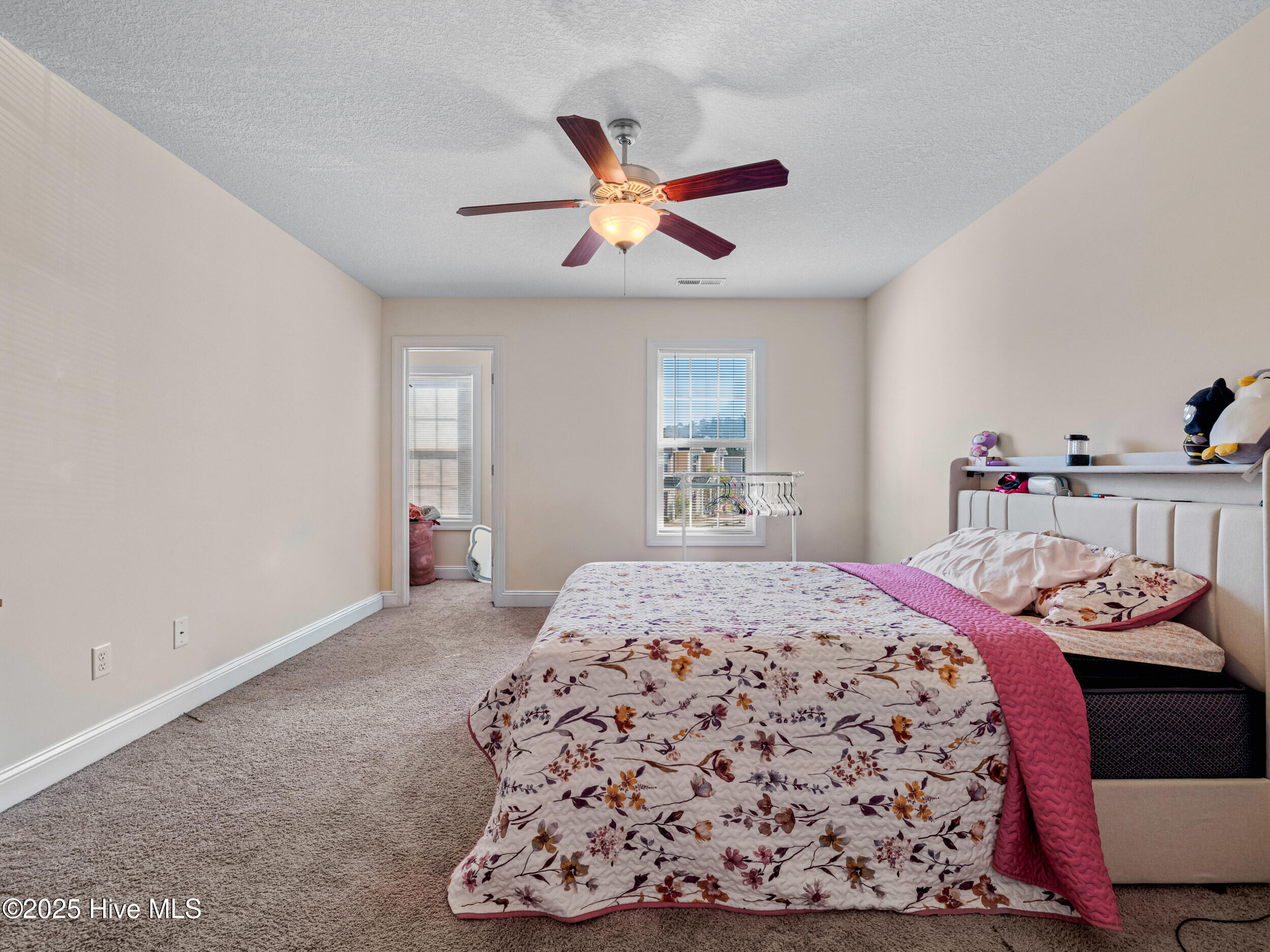 145 W Murrow Lane