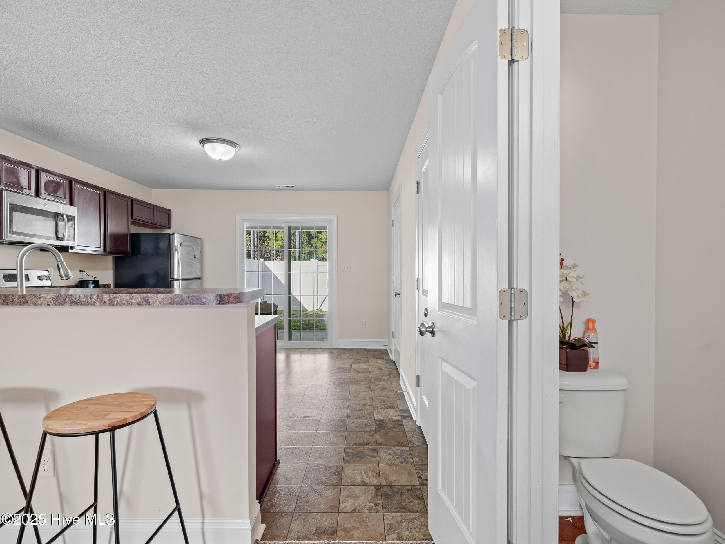 145 W Murrow Lane