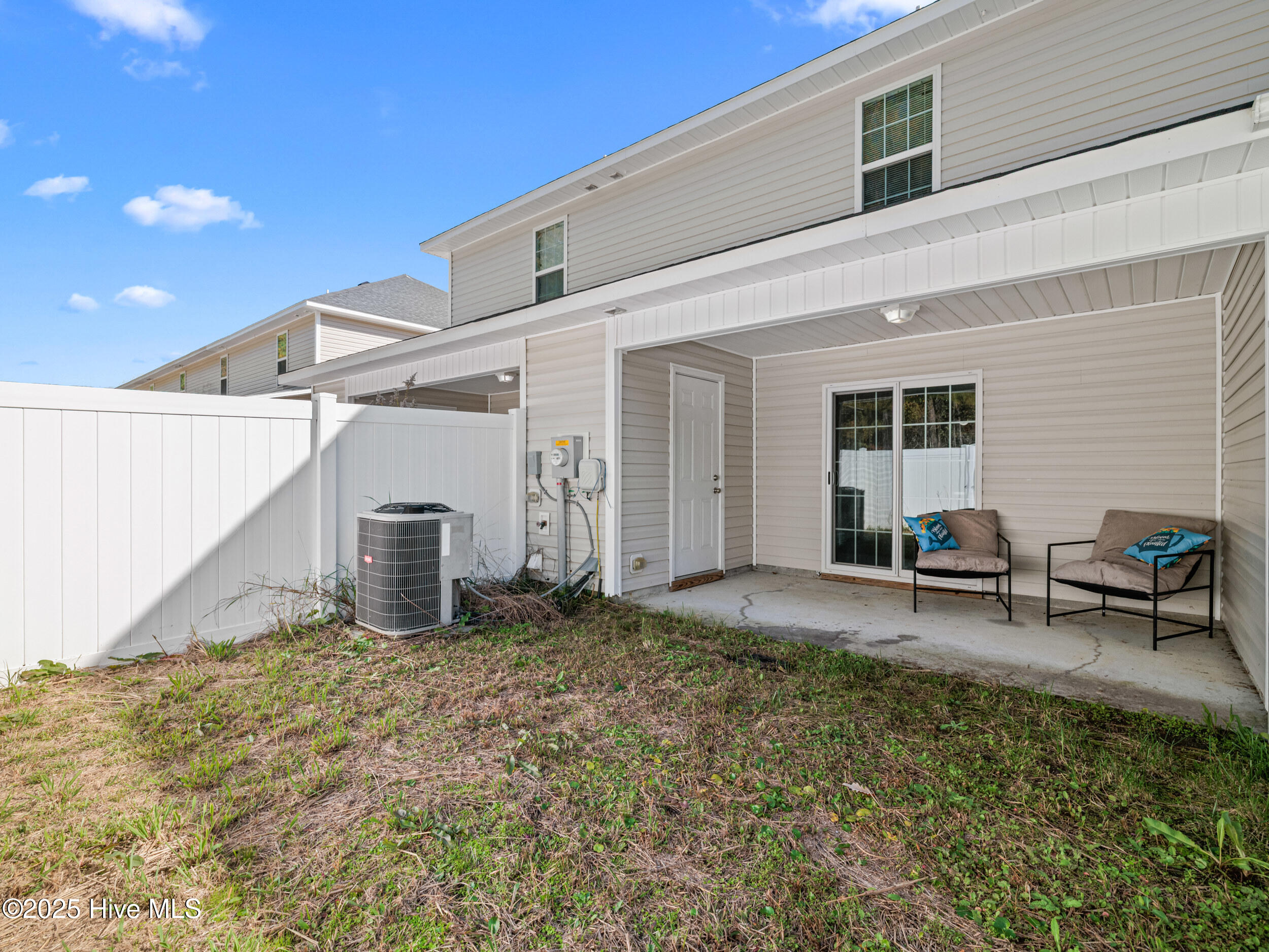 145 W Murrow Lane