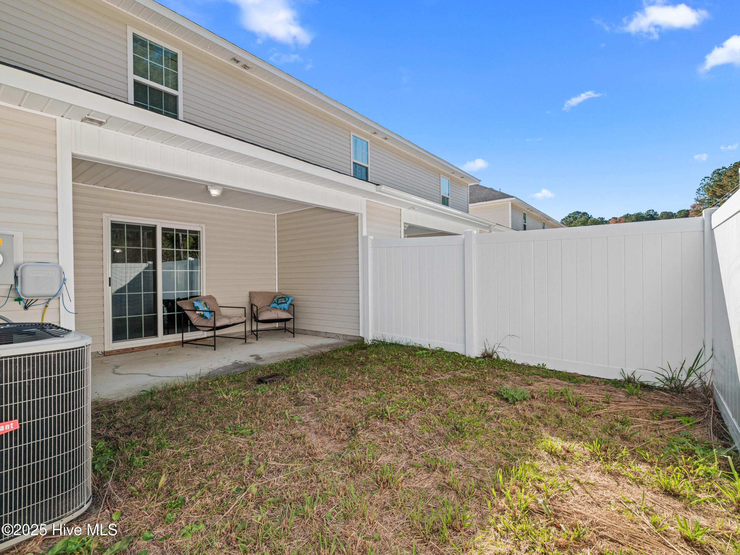 145 W Murrow Lane
