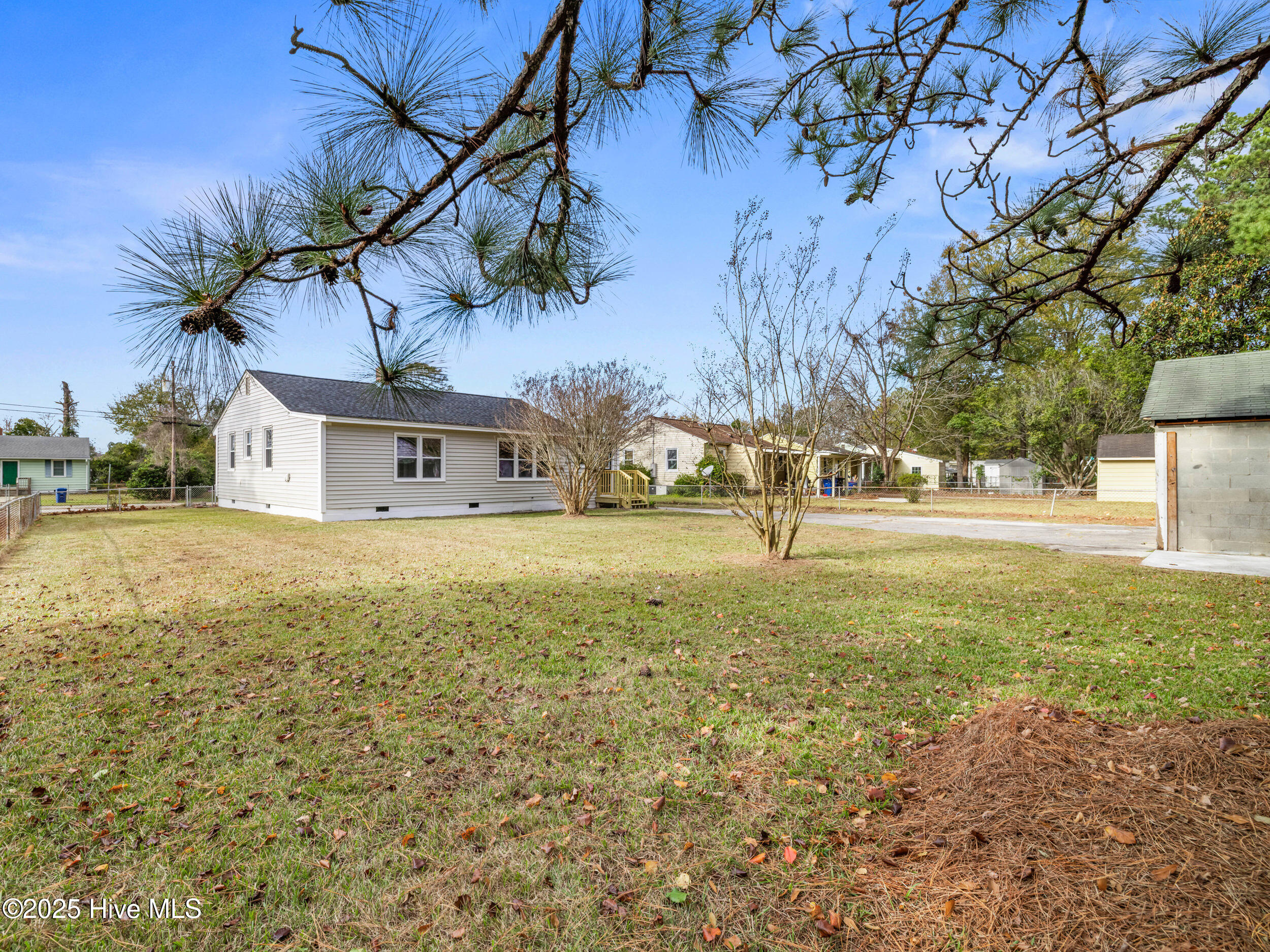 402 New River Drive