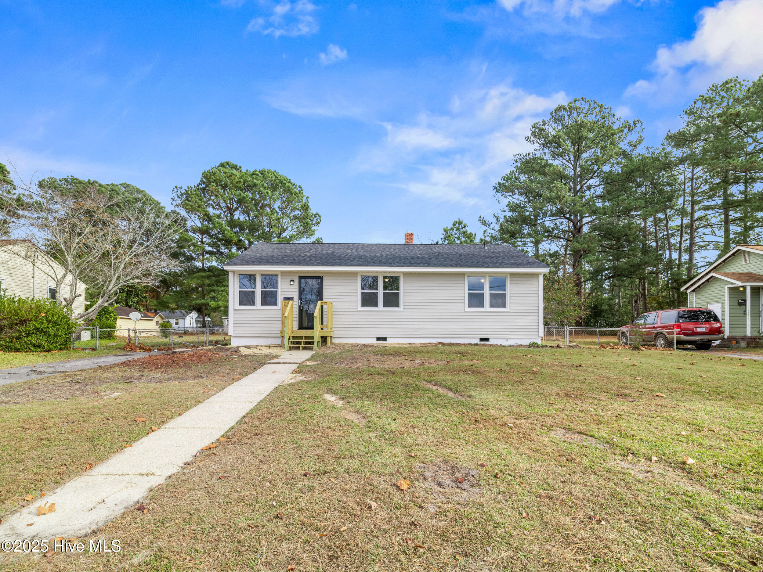 402 New River Drive