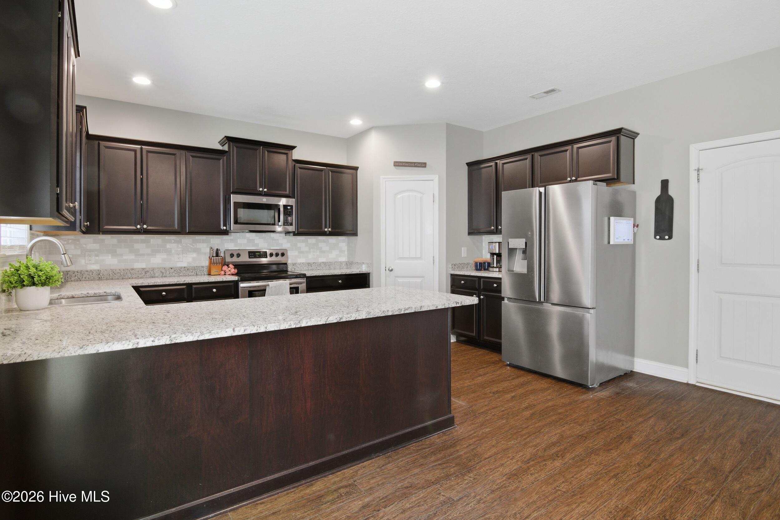 111 Lumis Court