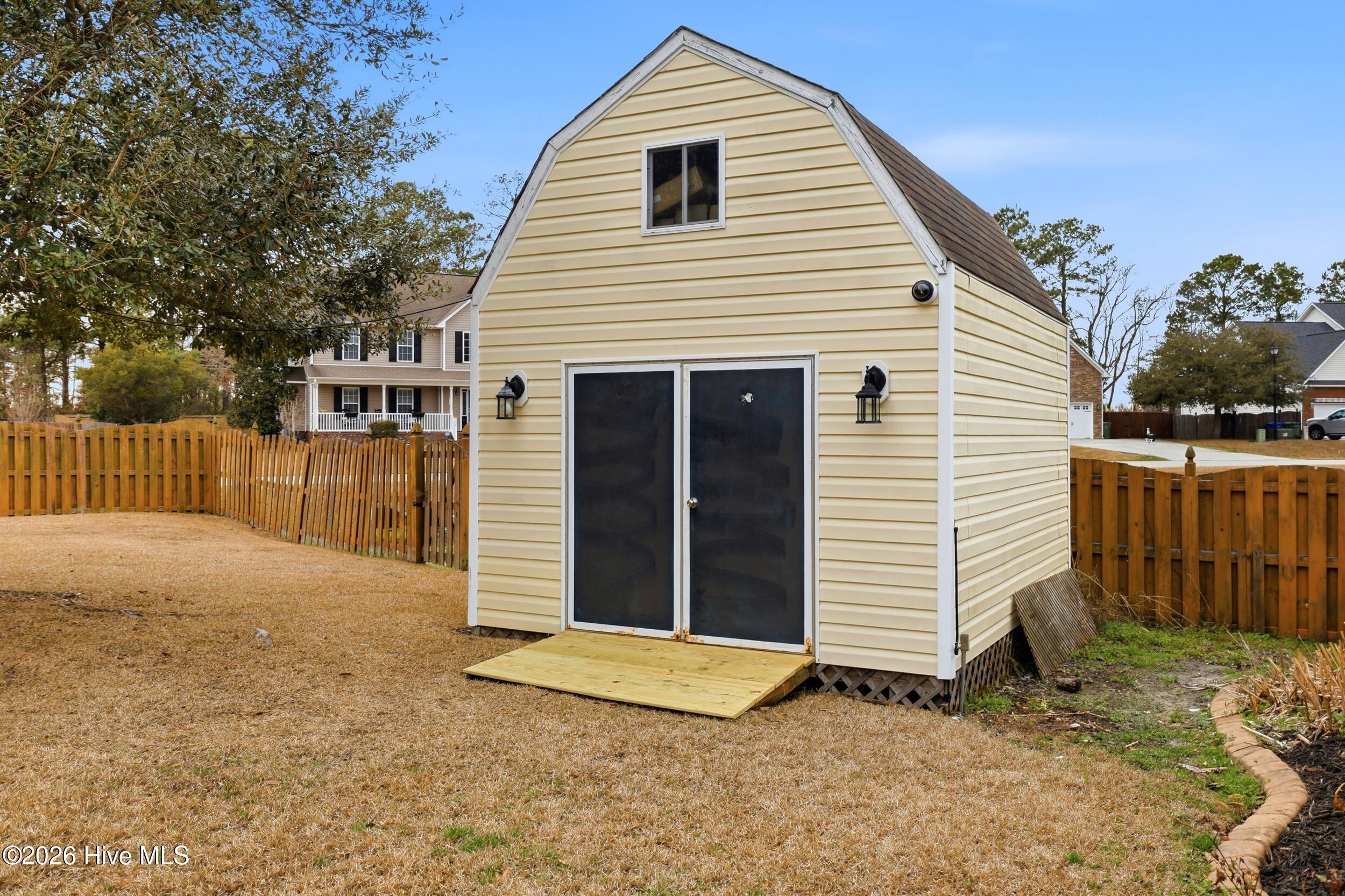 120 Louie Lane