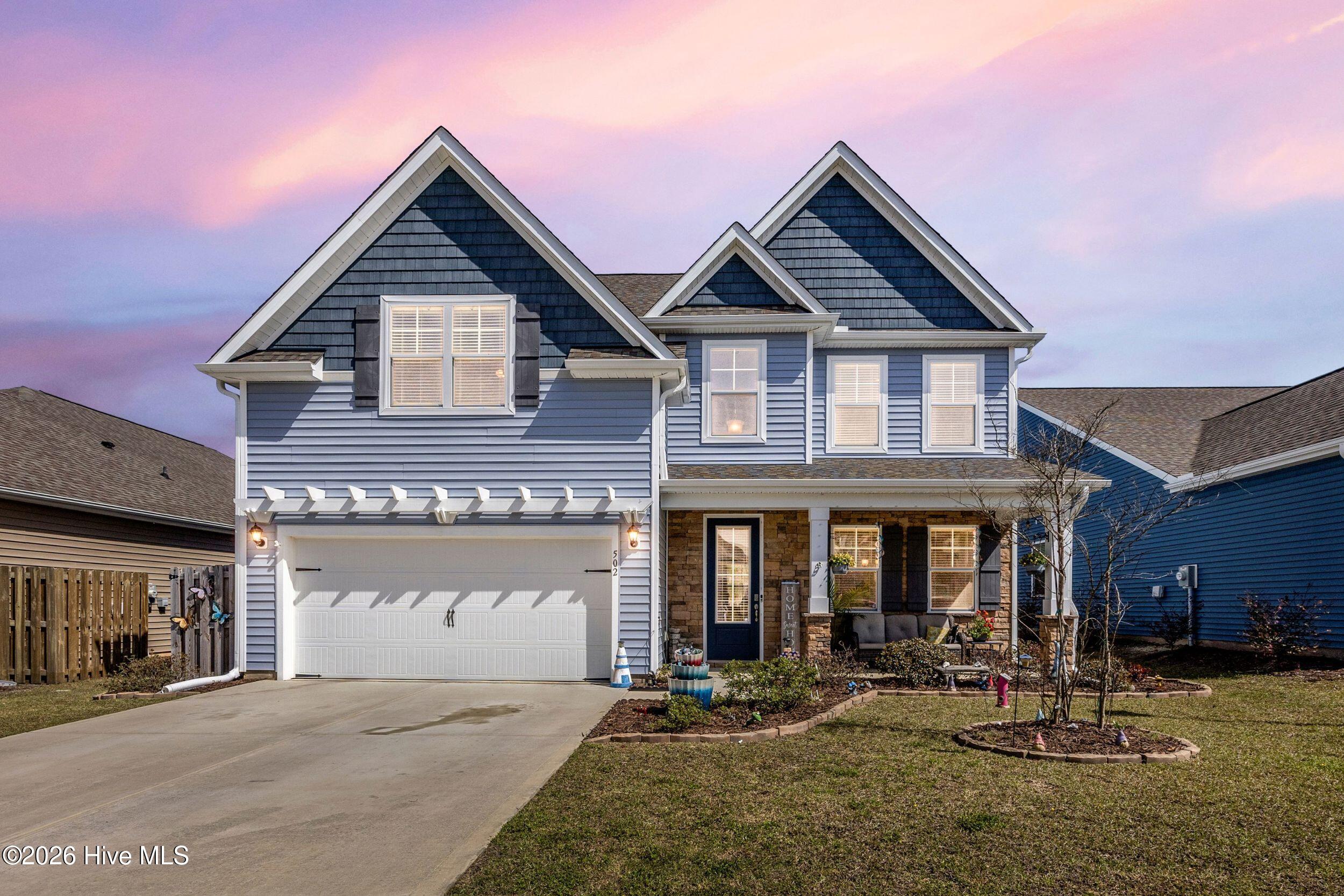 502 Edgewater Way