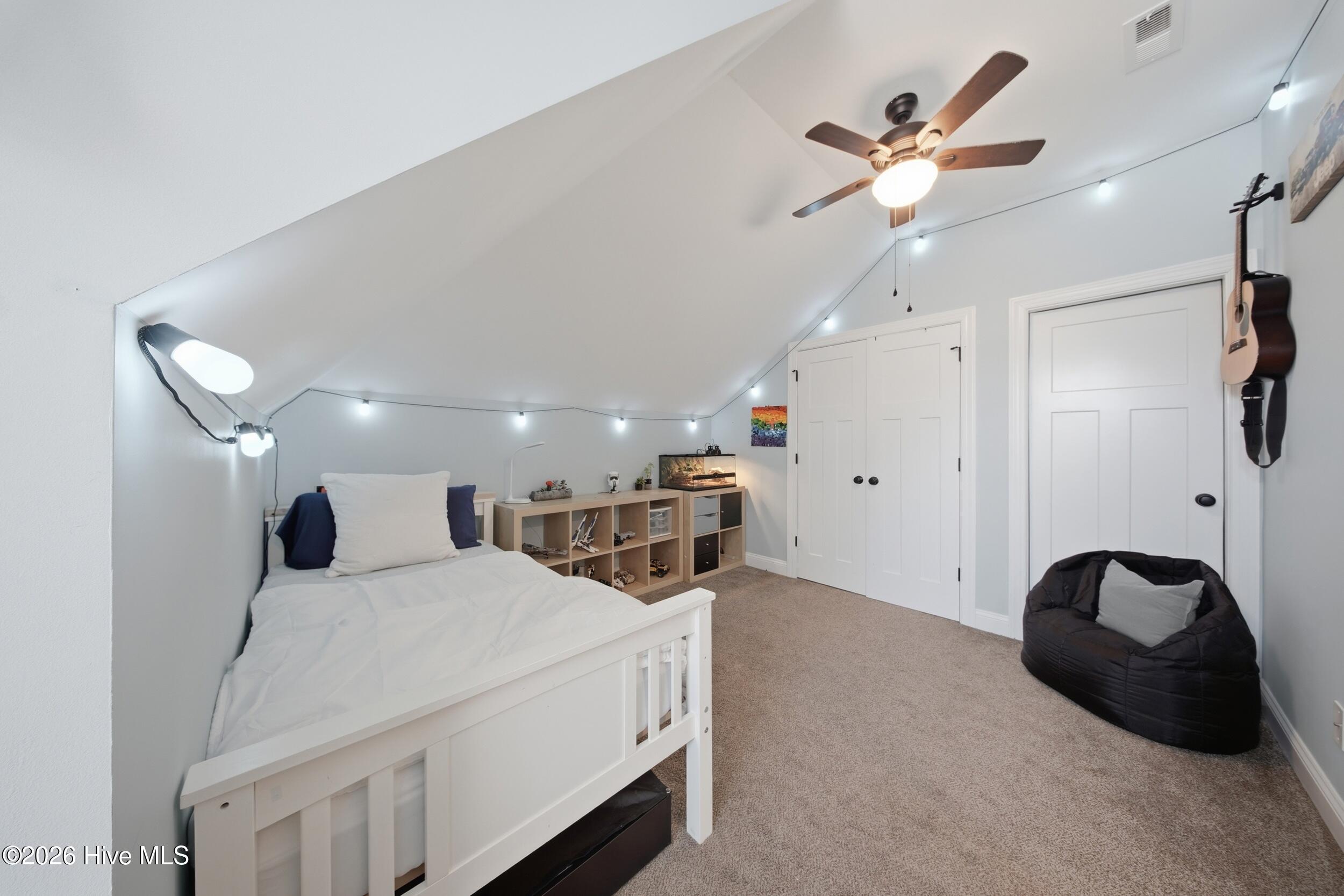40 Stonegate Circle