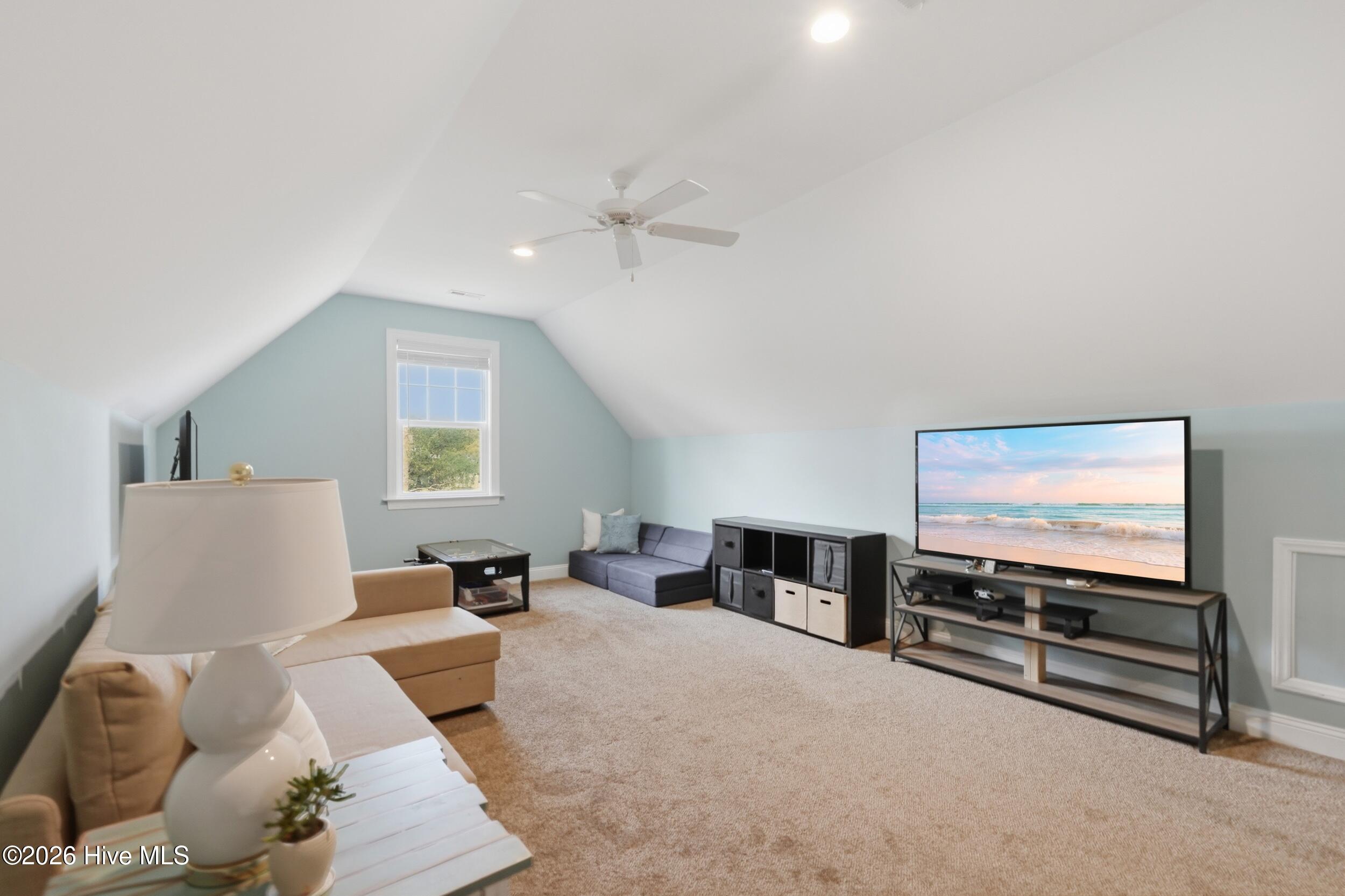 40 Stonegate Circle