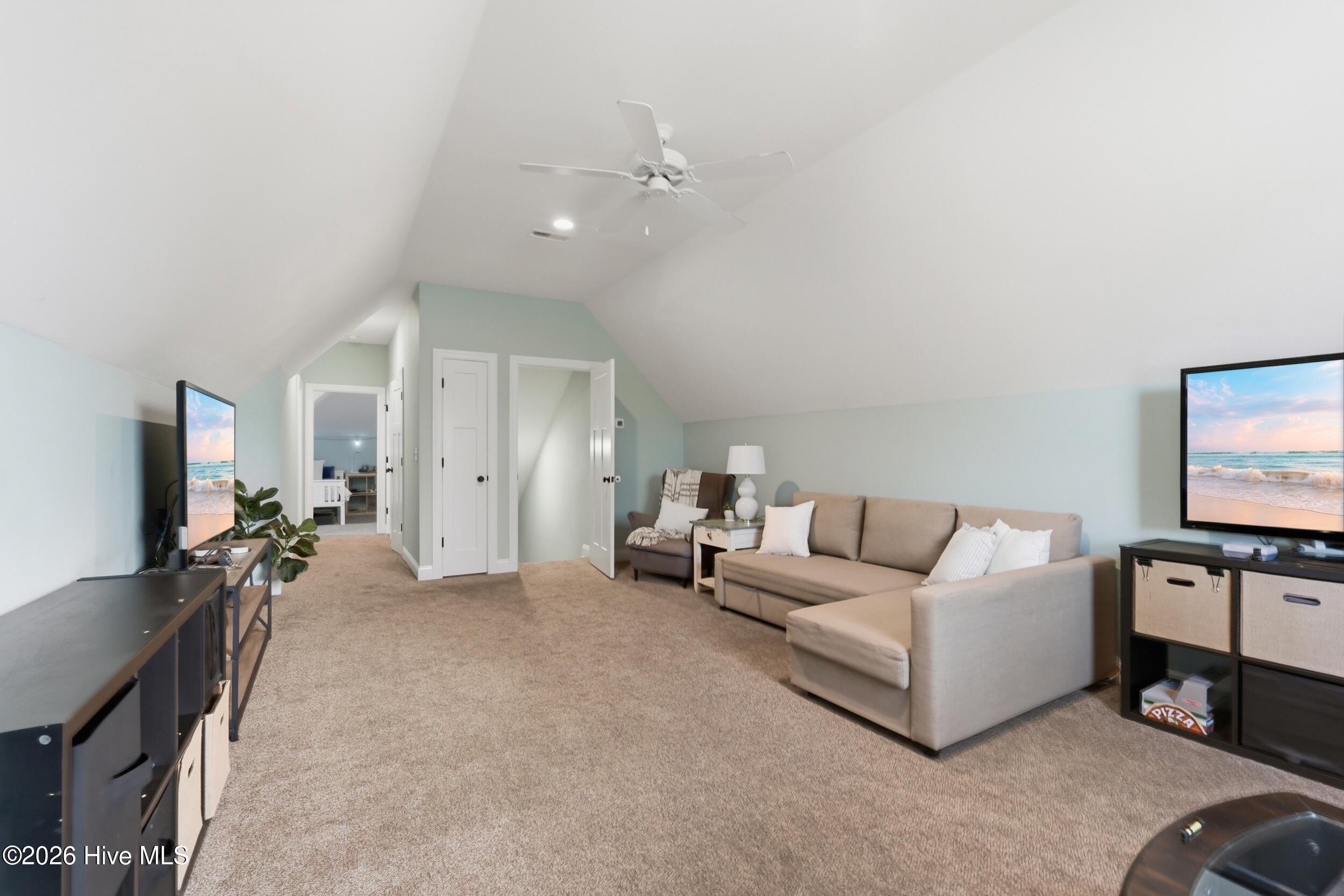 40 Stonegate Circle