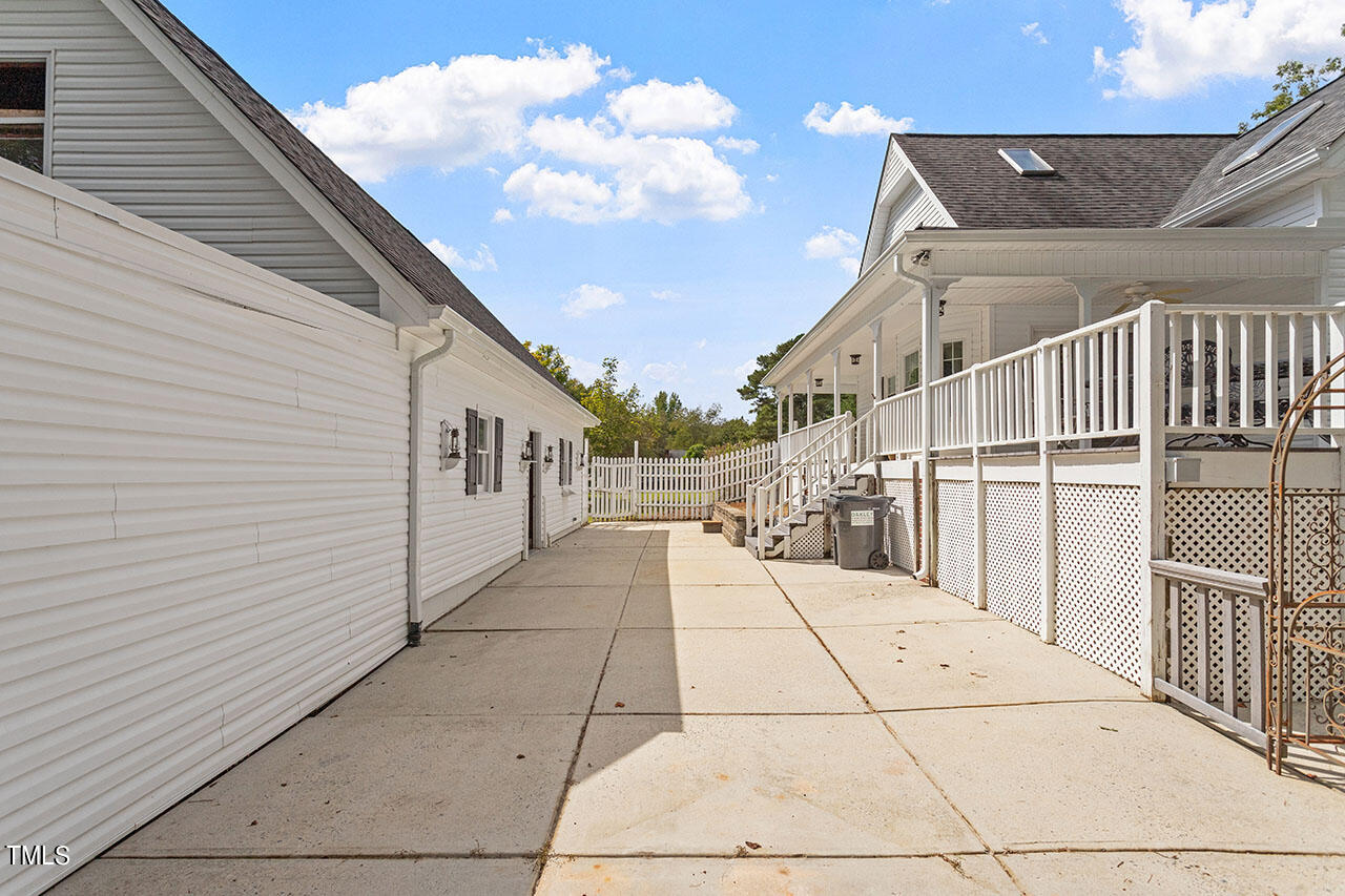 183 Lake Eva Marie Drive