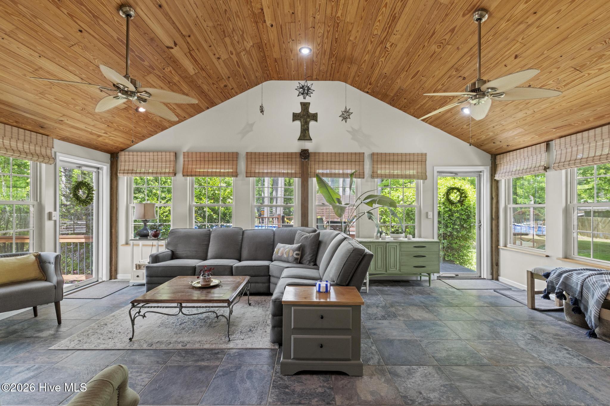 346 Knollwood Drive
