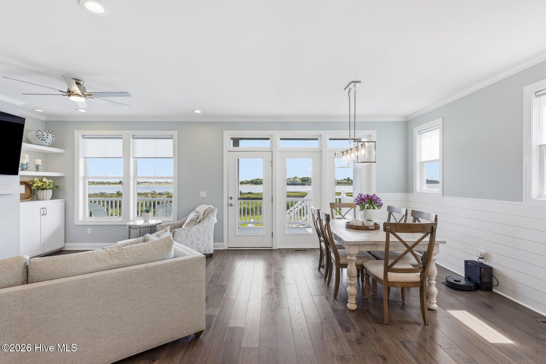 237 Marshside Landing