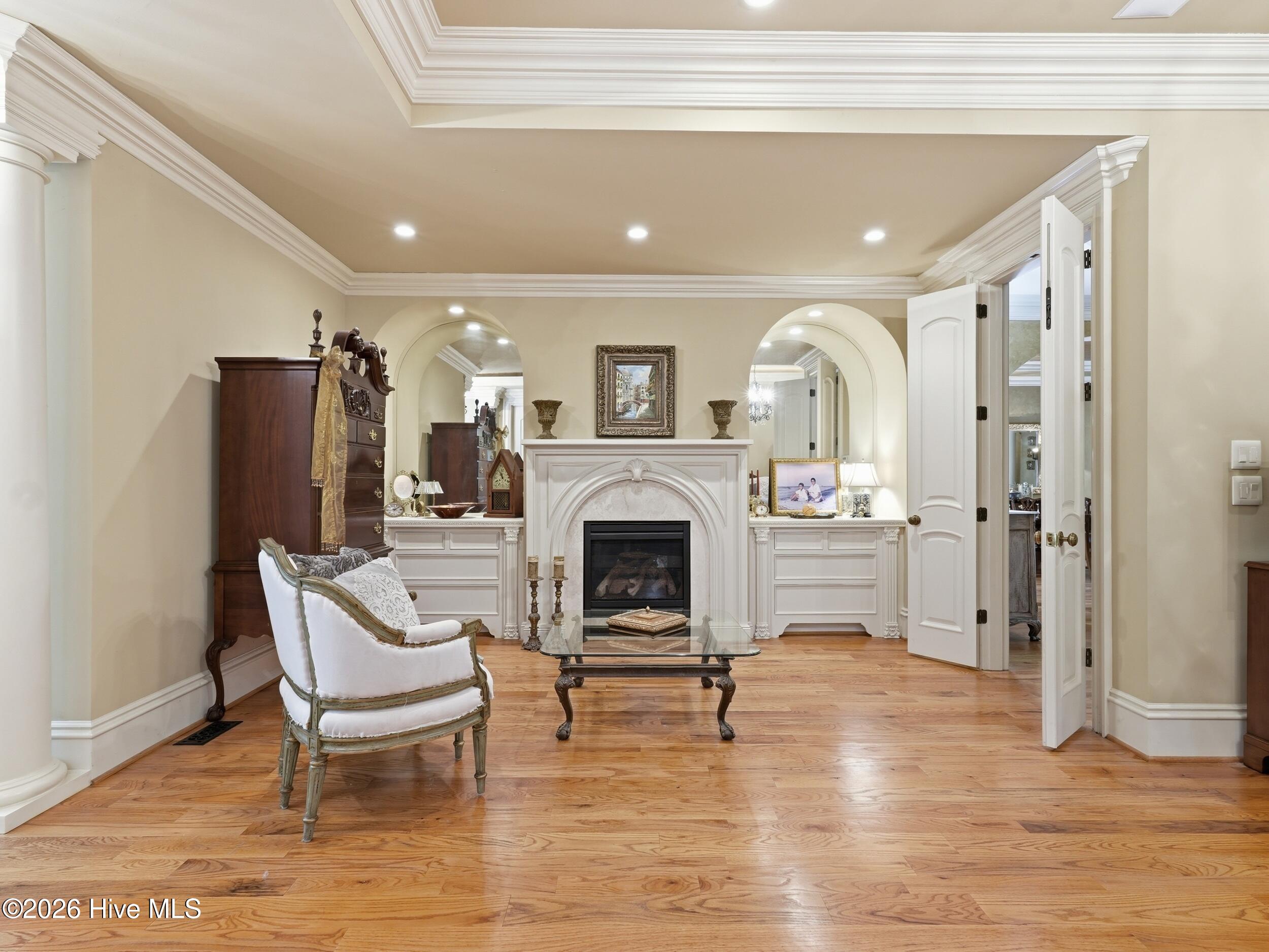 710 Lake Shore Drive