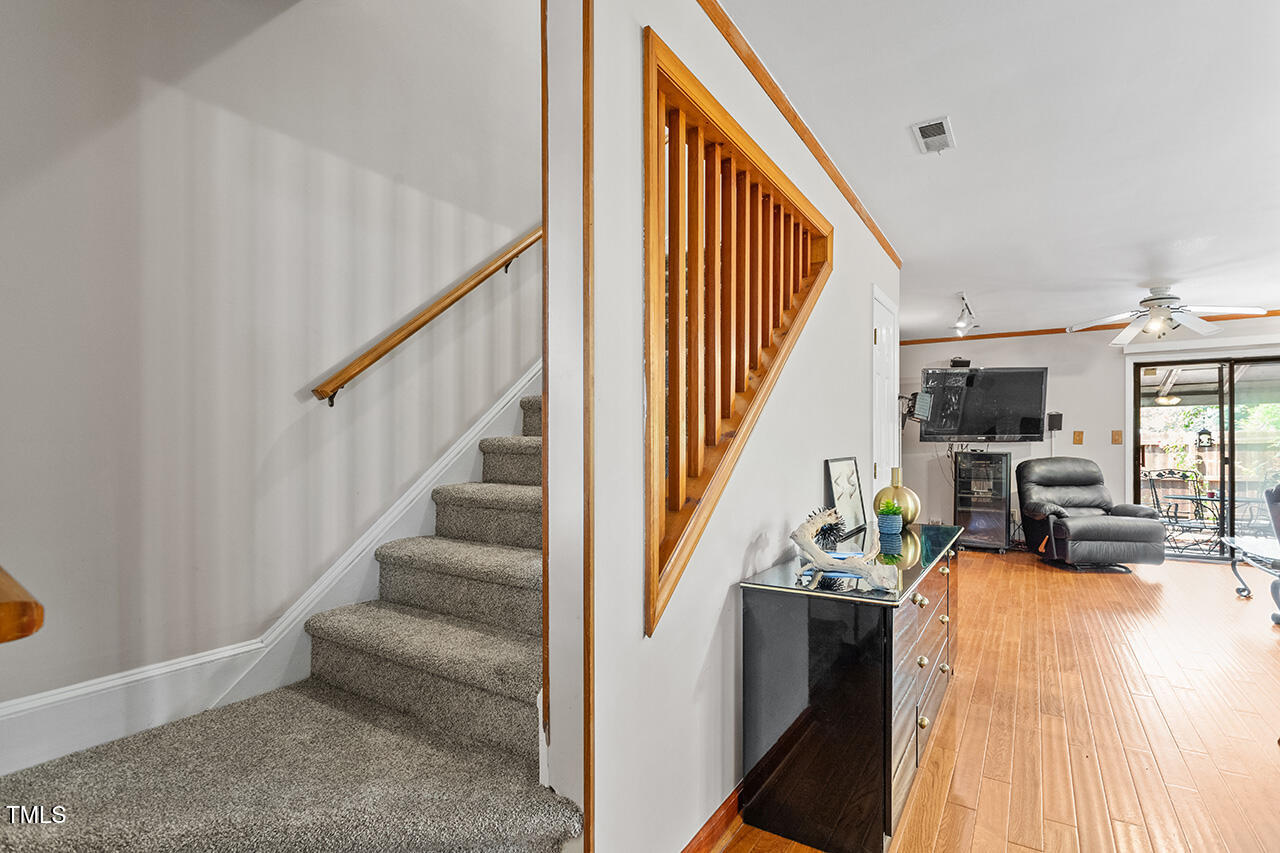 3423 Balfour E