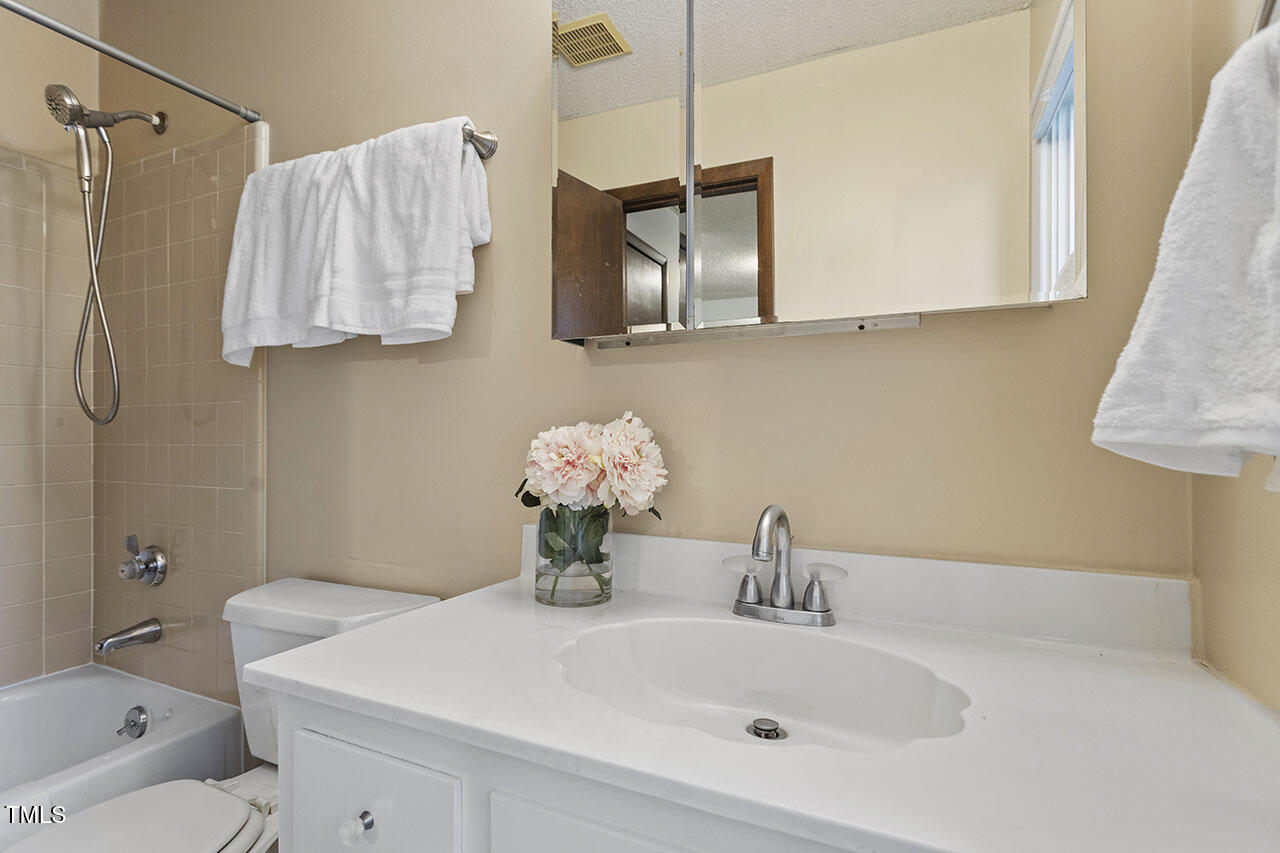 1229 Gatehouse Drive