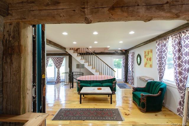 5 Downer Lane