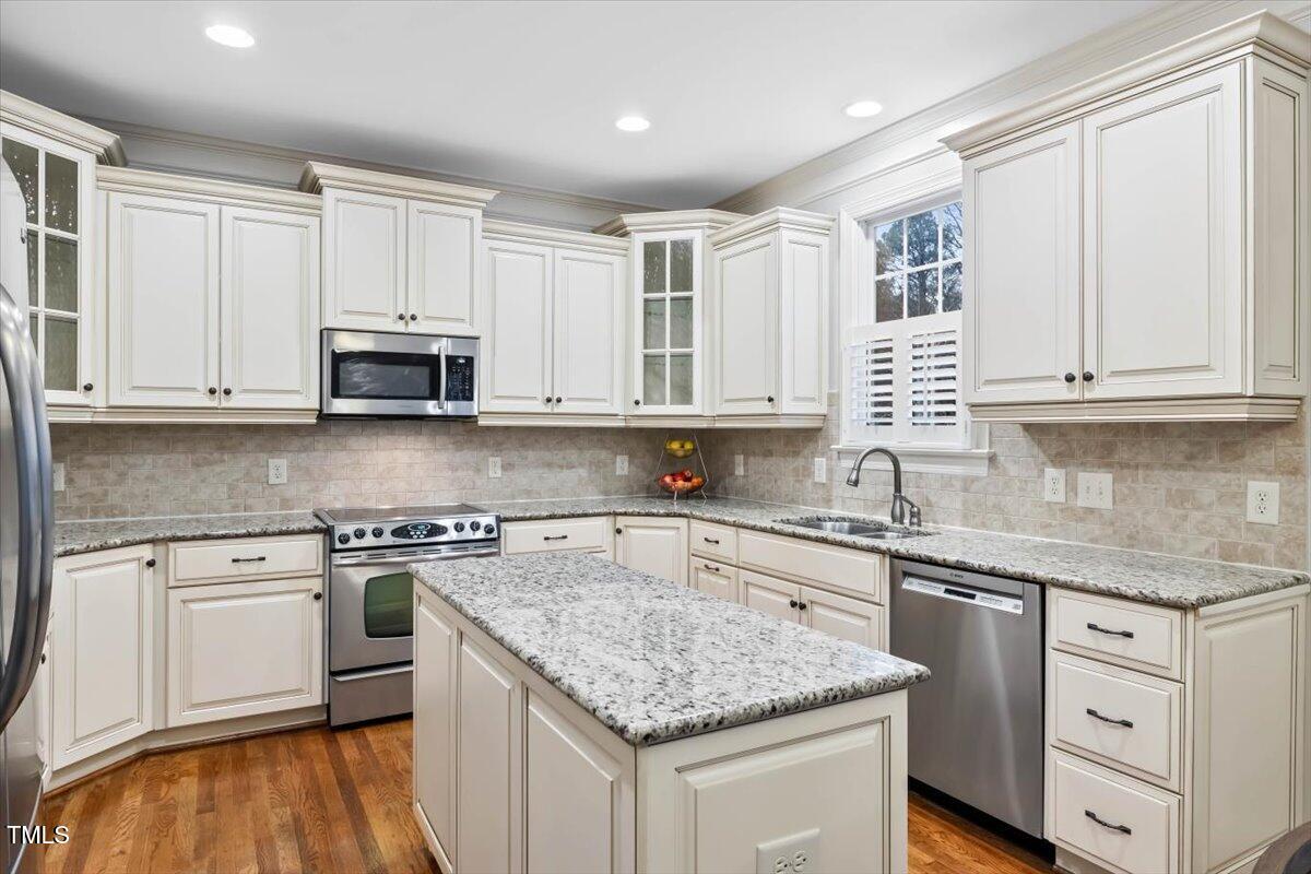 4104 Hampton Park Way