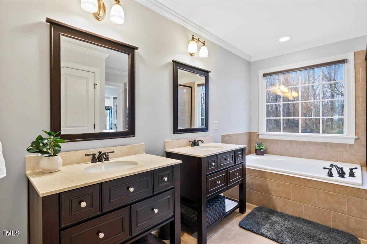 4104 Hampton Park Way