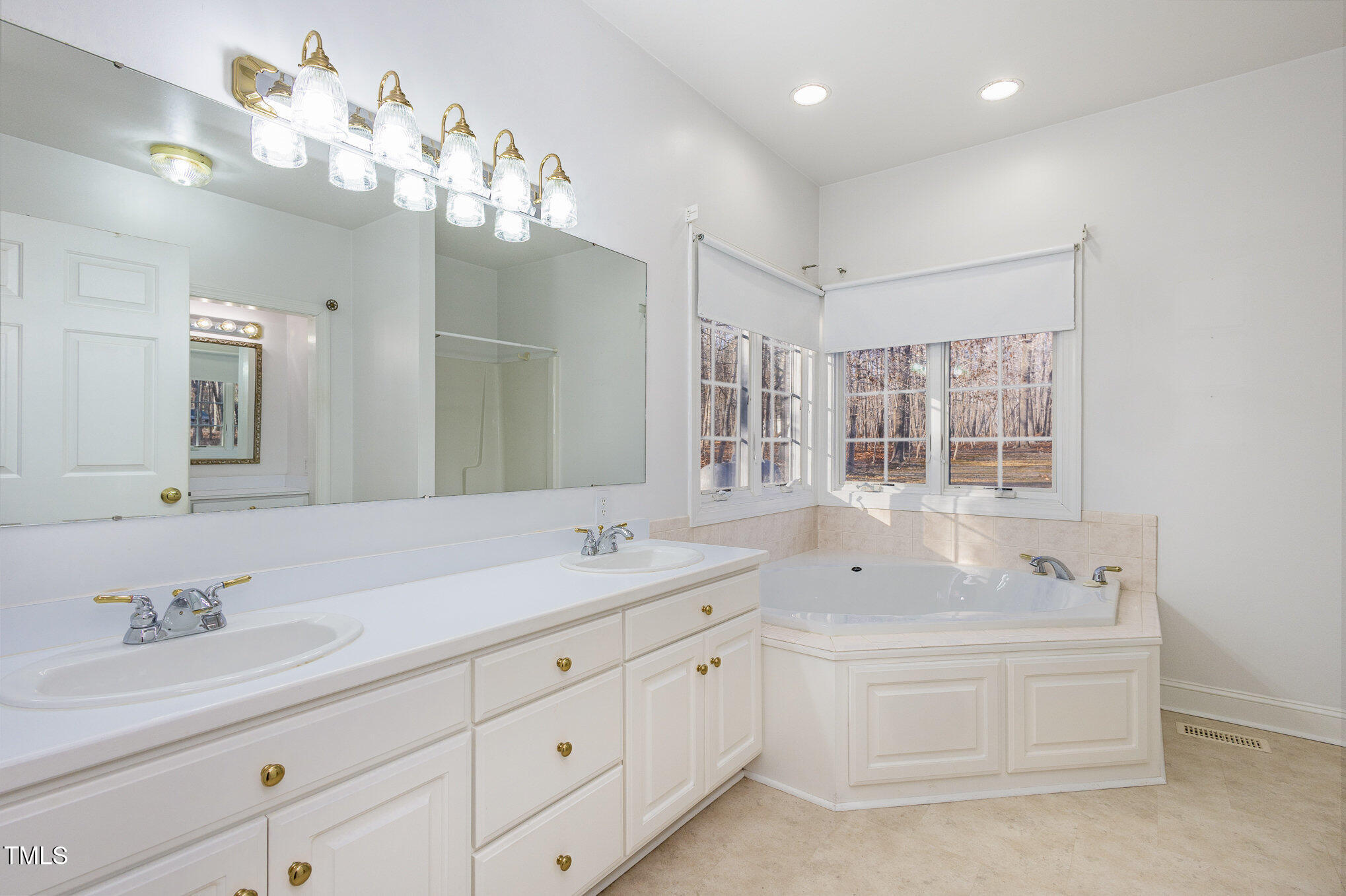 69 Holly Tree Drive