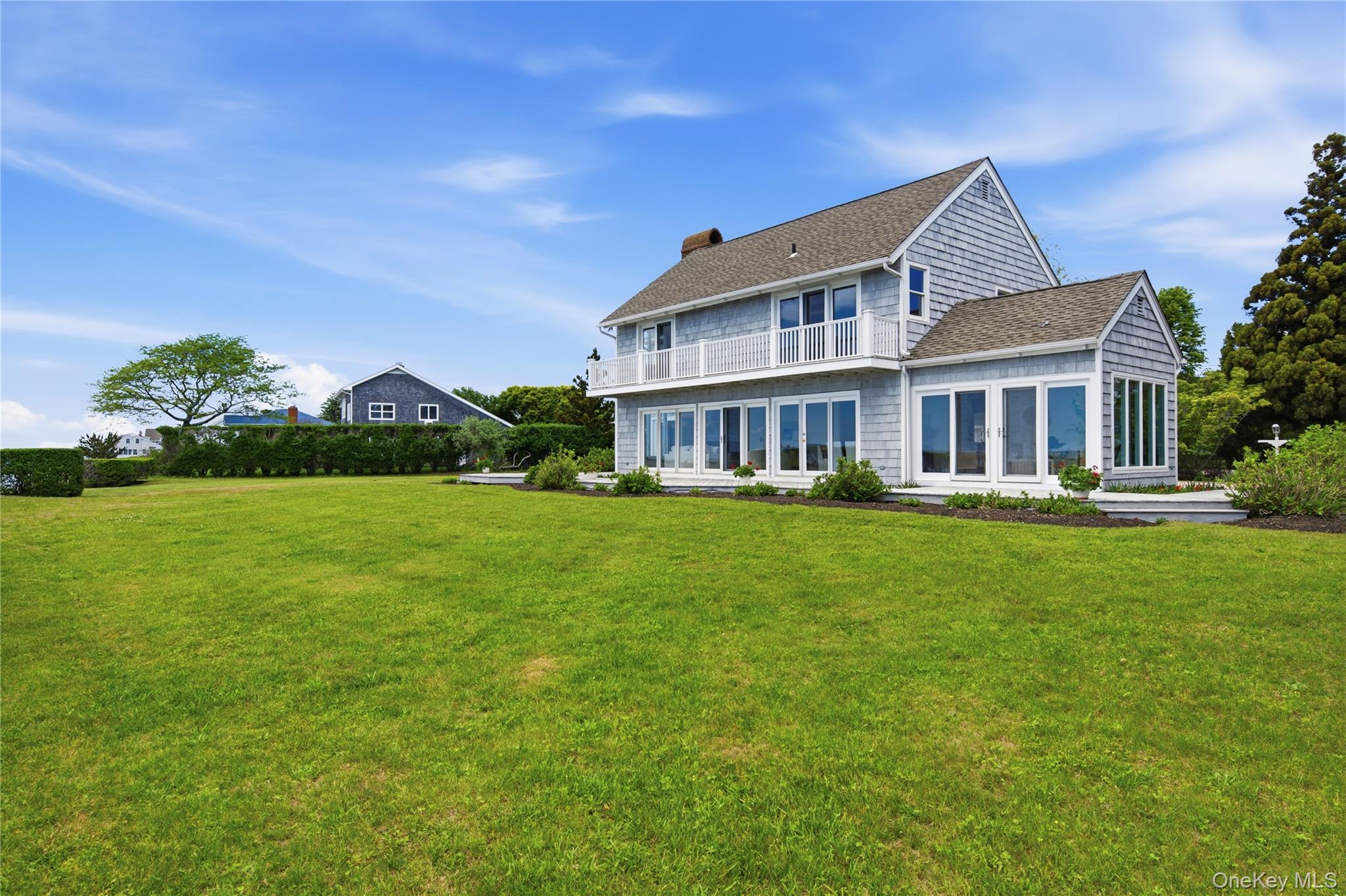 90 Peconic Avenue