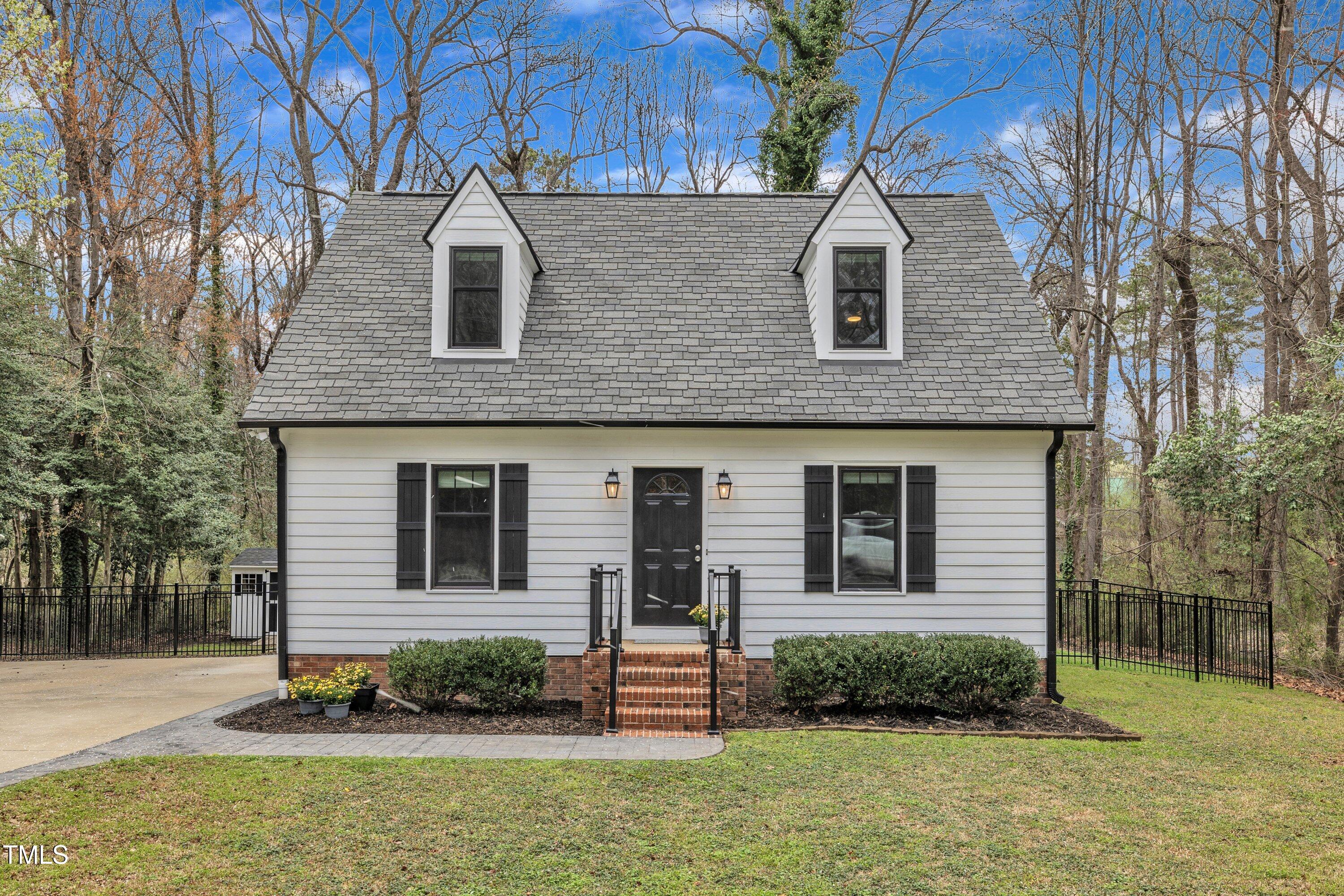 305 Dickens Road