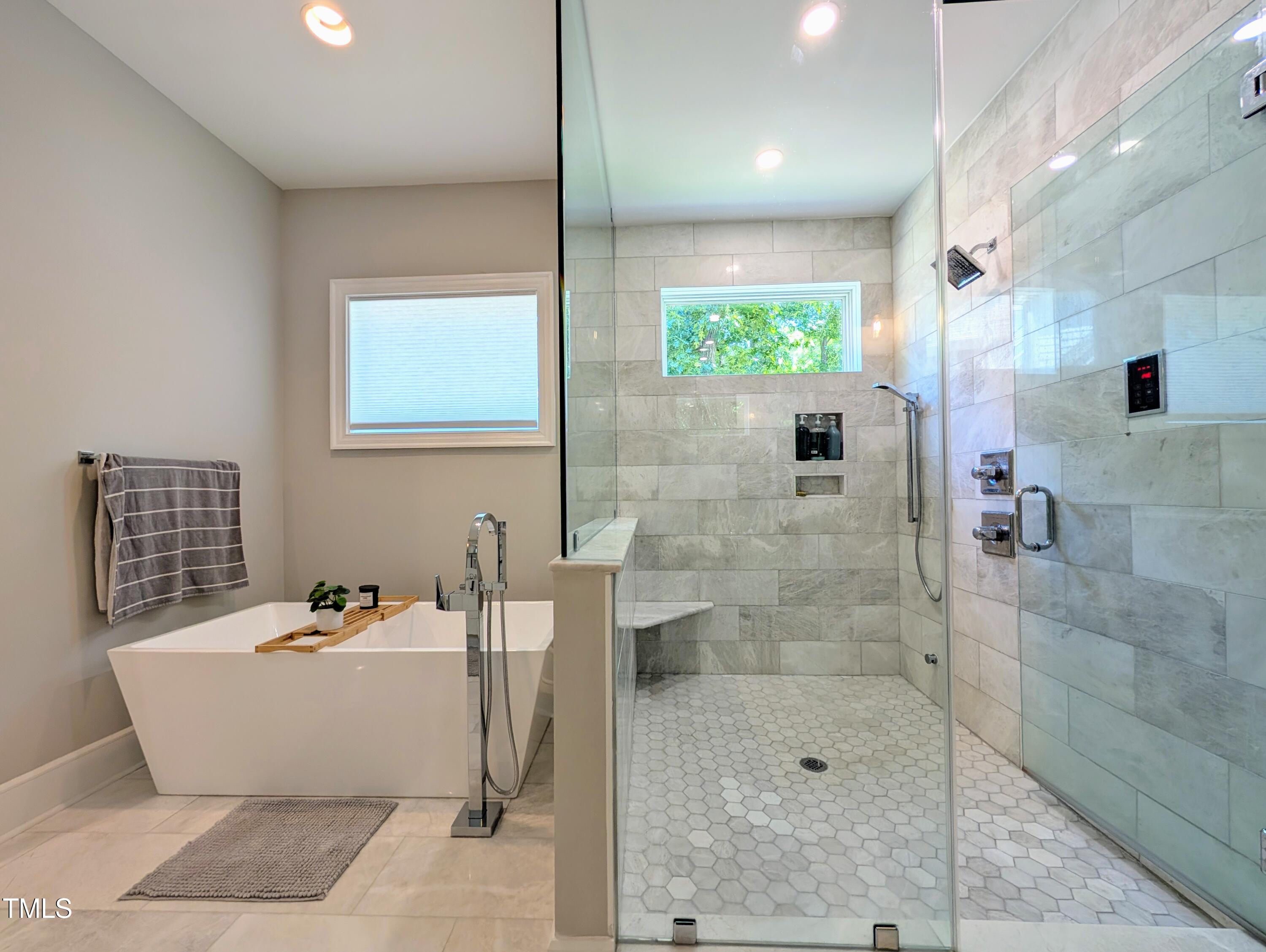 1213 Rocky Point Lane